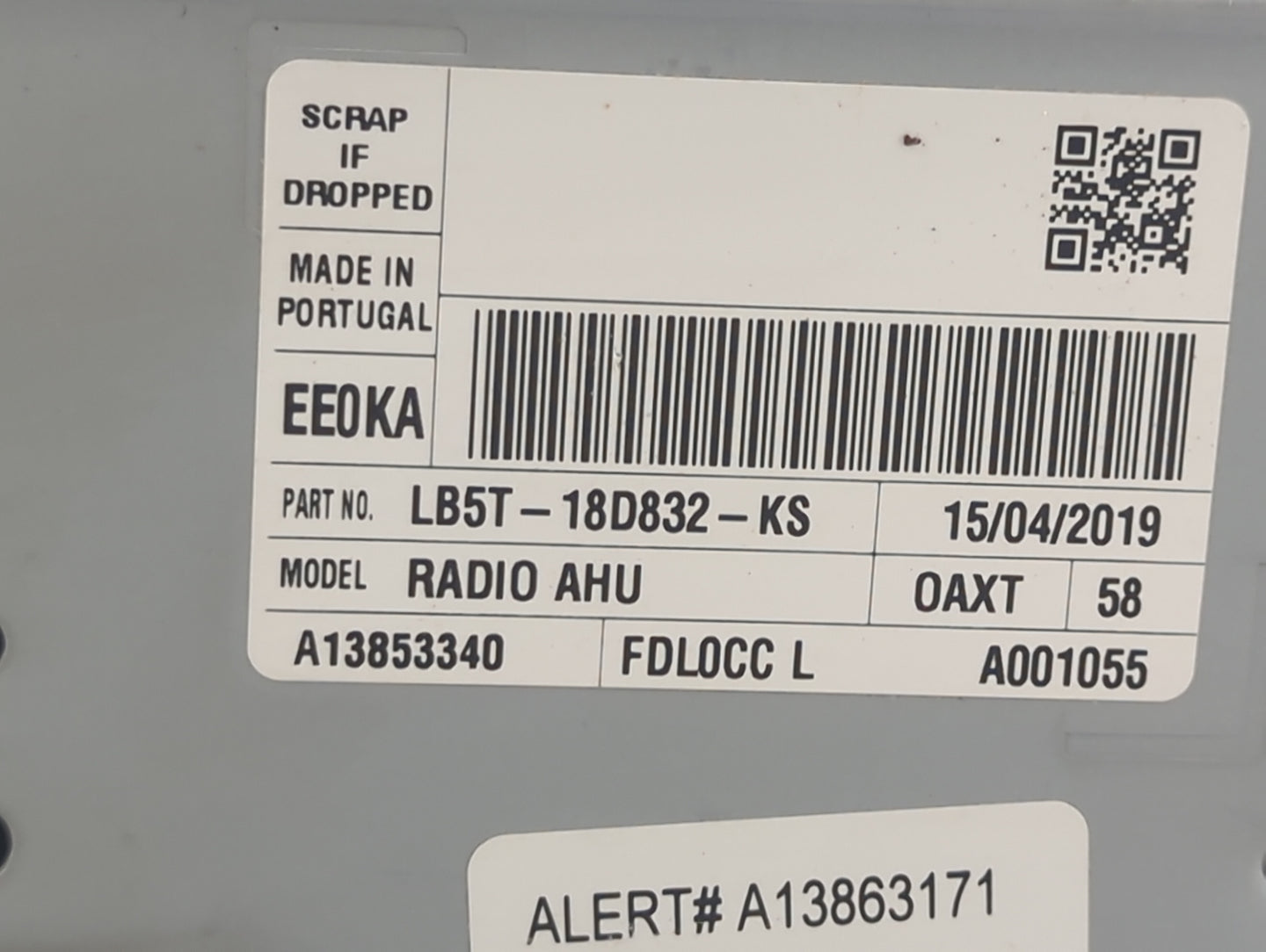 2020-2022 Ford Explorer Radio AM FM Cd Player Receiver Replacement P/N:LB5T-18D832-KS A13853340 Fits Fits 2020 2021 2022 OEM