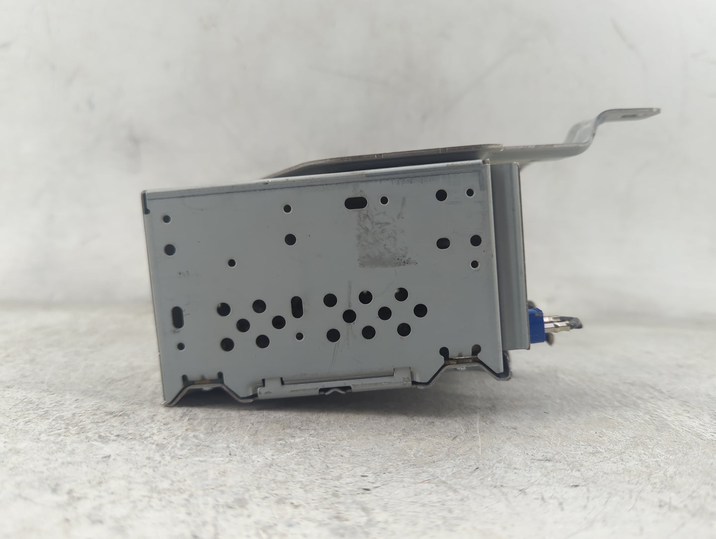 2020-2022 Ford Explorer Radio AM FM Cd Player Receiver Replacement P/N:LB5T-18D832-KS A13853340 Fits Fits 2020 2021 2022 OEM