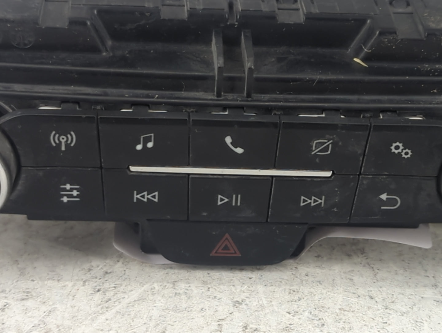 2020 Ford Explorer Radio Control Panel 1494636 - Oemusedautoparts1.com