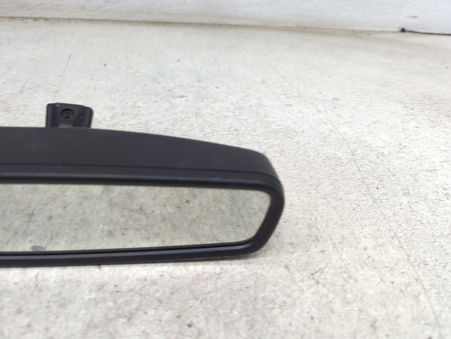 2020 Ford Explorer Interior Rear View Mirror Replacement OEM P/N:E13 027507 E9 022197 Fits OEM Used Auto Parts - Oemusedauto