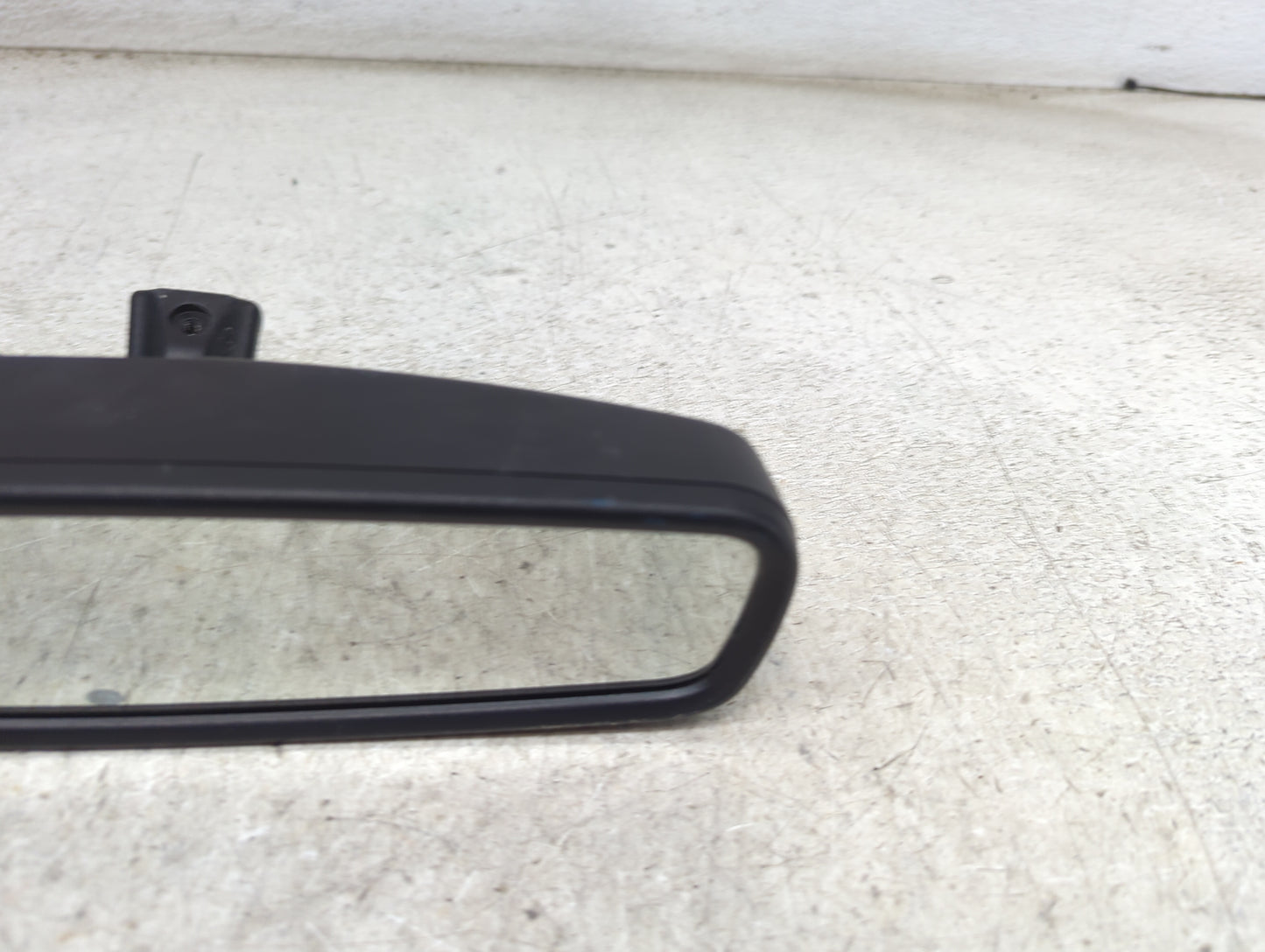 2020 Ford Explorer Interior Rear View Mirror Replacement OEM P/N:E13 027507 E9 022197 Fits OEM Used Auto Parts - Oemusedauto