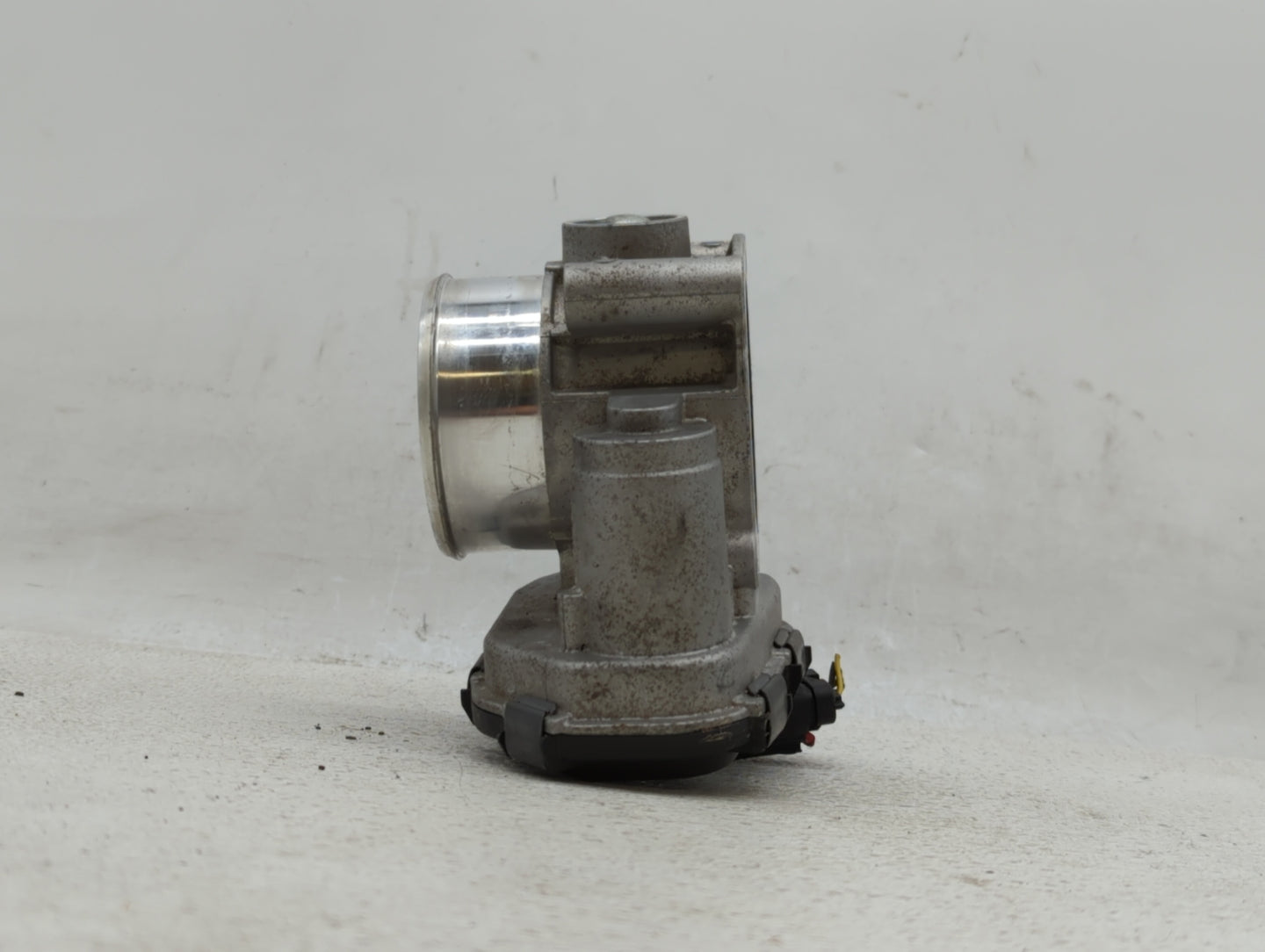 2020 Ford Explorer Throttle Body P/N:M1716A-0893 K1725A-0379, K1720C-0829, JT4E-9F991-AA Fits Fits 2018 2019 OEM Used Auto P