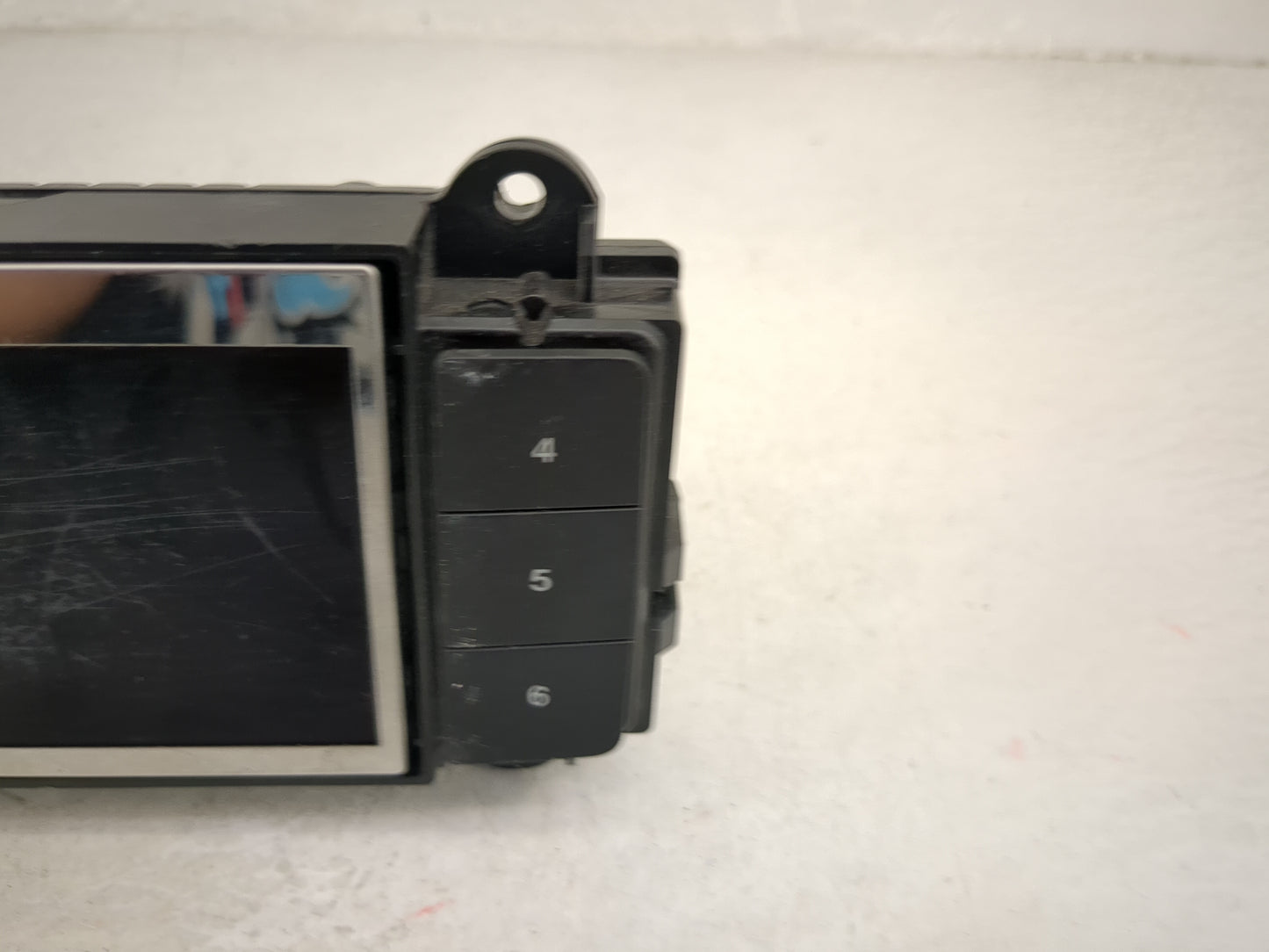 2020 Ford Explorer Information Display Screen 5031441 - Oemusedautoparts1.com
