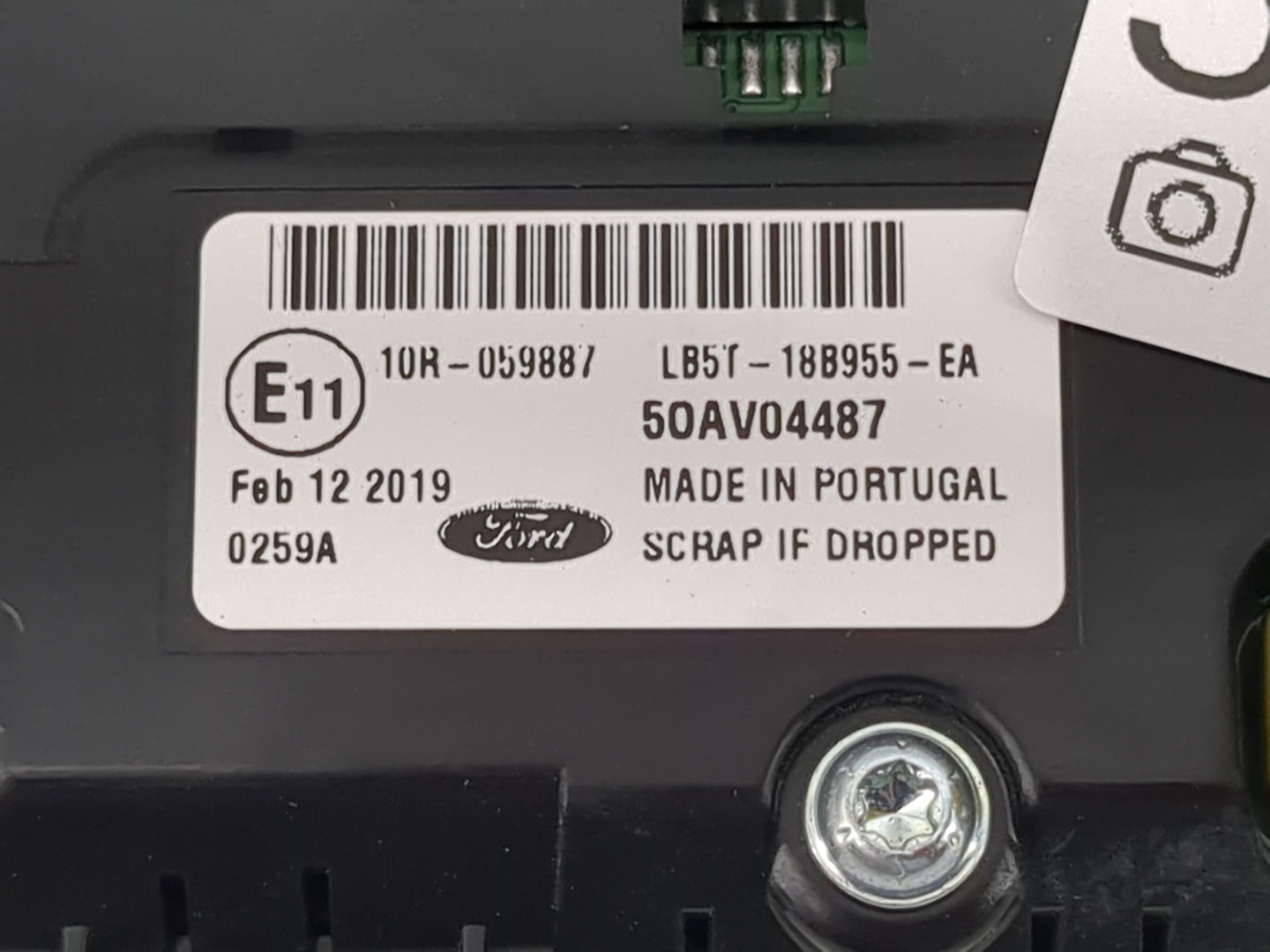 2020 Ford Explorer Information Display Screen 5031441 - Oemusedautoparts1.com