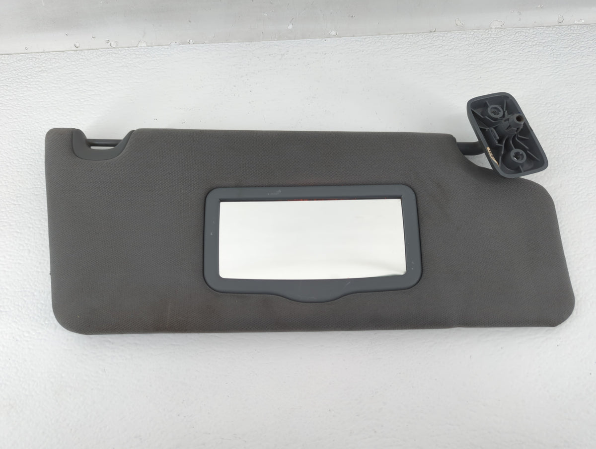 2020 Ford Explorer Sun Visor Shade Replacement Passenger Right Mirror Fits OEM Used Auto Parts - Oemusedautoparts1.com