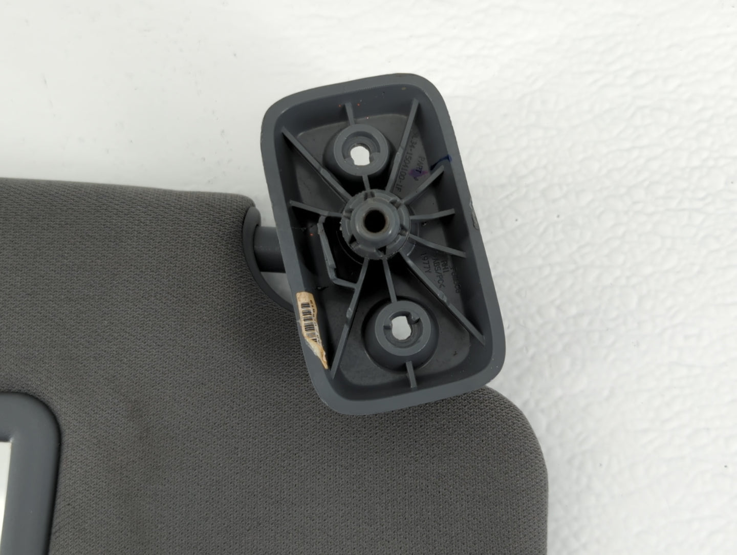 2020 Ford Explorer Sun Visor Shade Replacement Passenger Right Mirror Fits OEM Used Auto Parts - Oemusedautoparts1.com