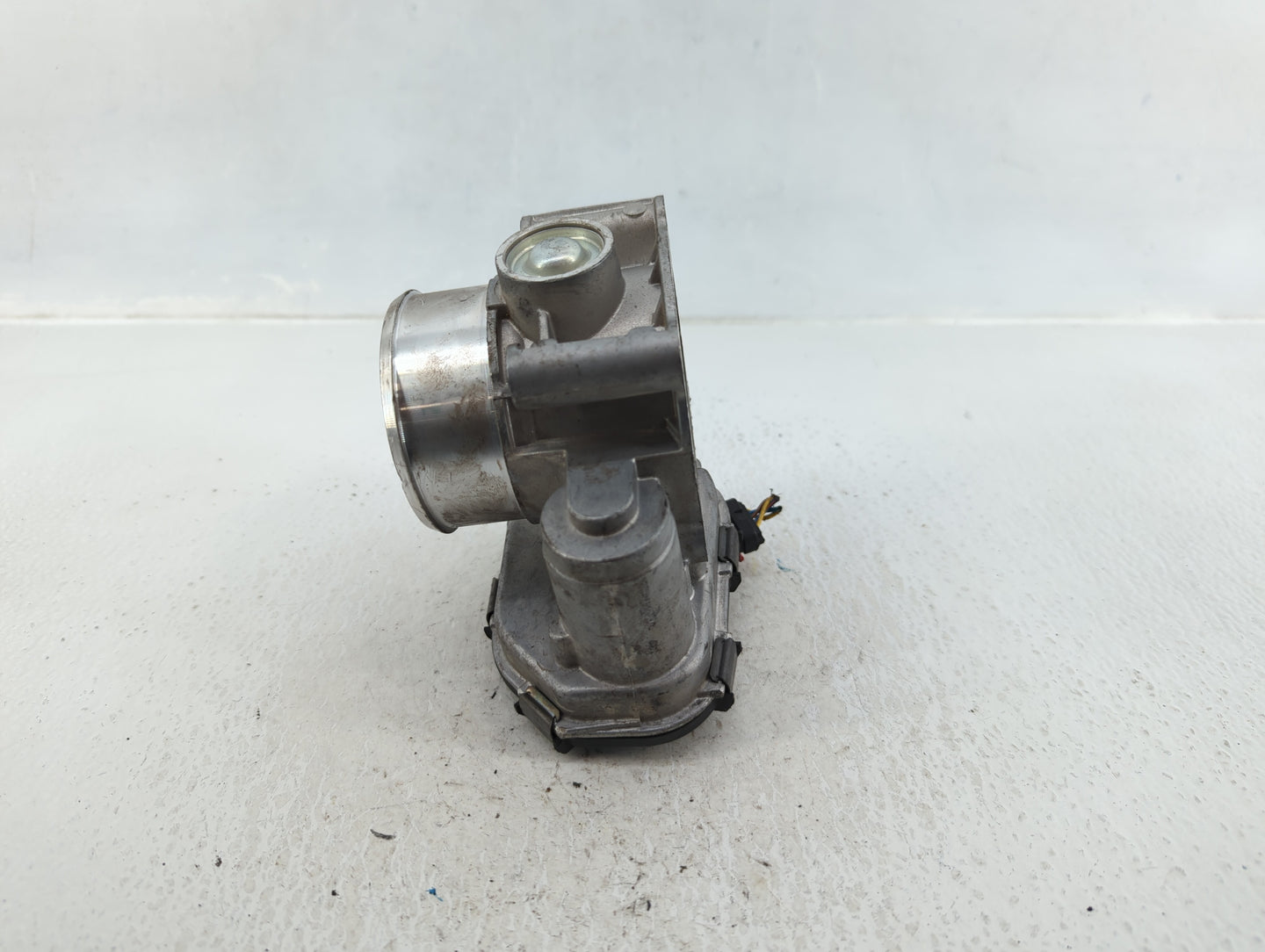 2020-2022 Ford Explorer Throttle Body P/N:JT4E-9F991-AA Fits Fits 2018 2019 2020 2021 2022 OEM Used Auto Parts - Oemusedauto