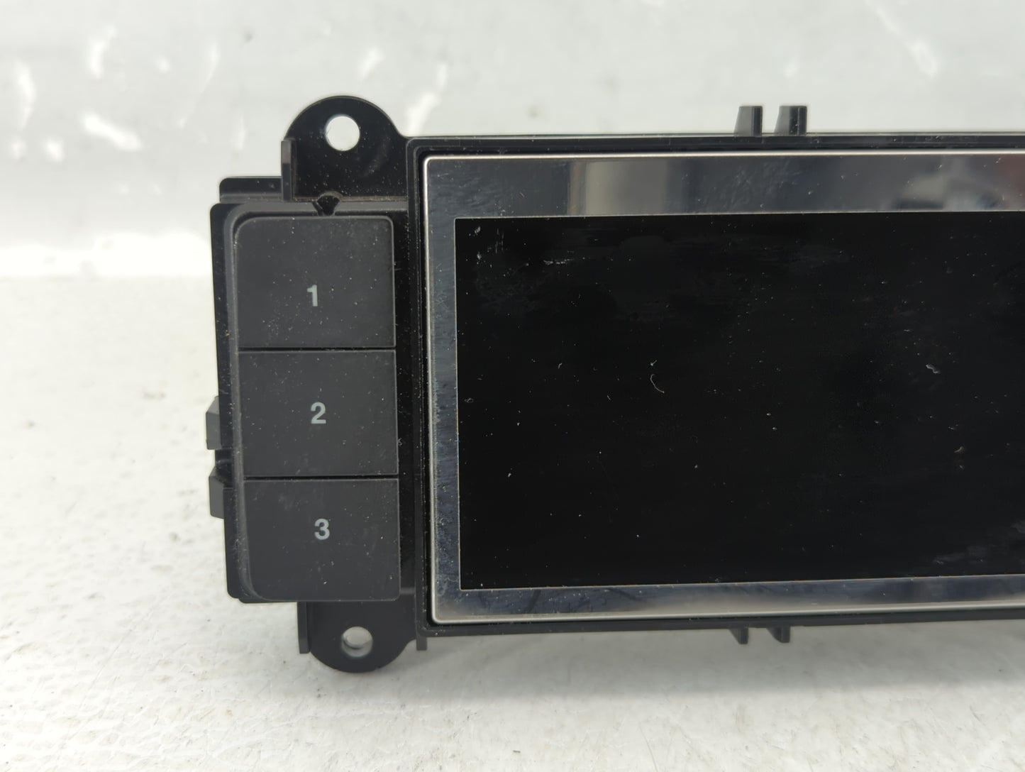 2020 Ford Explorer Information Display Screen - Oemusedautoparts1.com