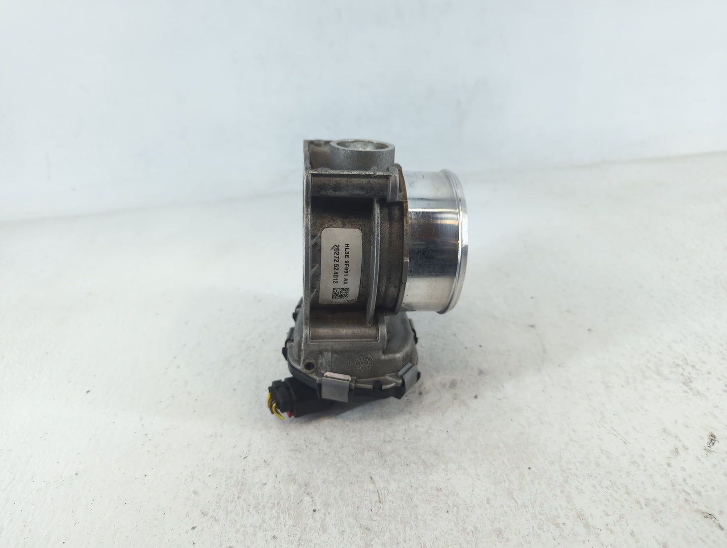 2020-2022 Ford Explorer Throttle Body P/N:HL3E 9F991 AA 02132249 Fits Fits 2017 2018 2019 2020 2021 2022 OEM Used Auto Parts