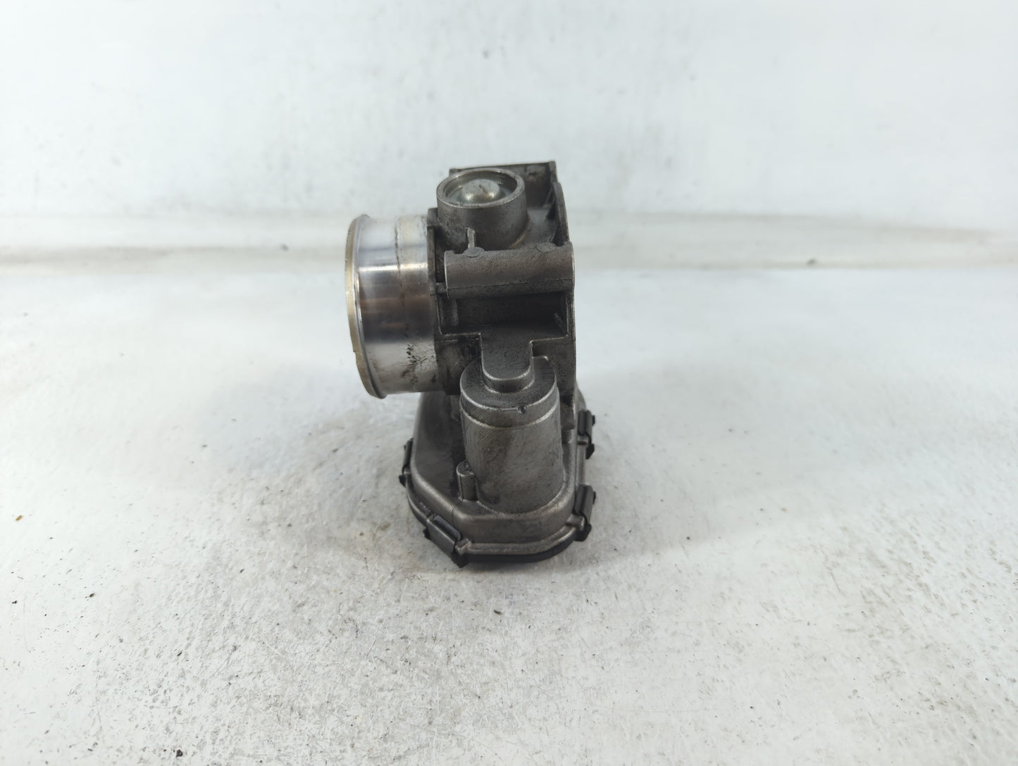 2020-2022 Ford Explorer Throttle Body P/N:20038 312297 JT4E 9F991 AA Fits Fits 2018 2019 2020 2021 2022 OEM Used Auto Parts 