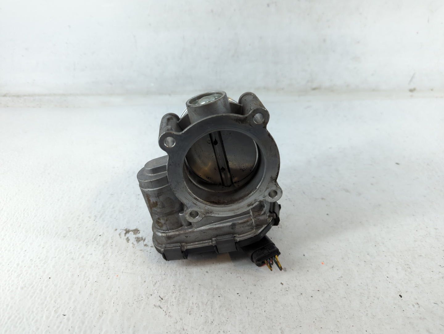 2020-2022 Ford Explorer Throttle Body P/N:19323 3 11388 JT4E 9F991 AA Fits Fits 2018 2019 2020 2021 2022 OEM Used Auto Parts