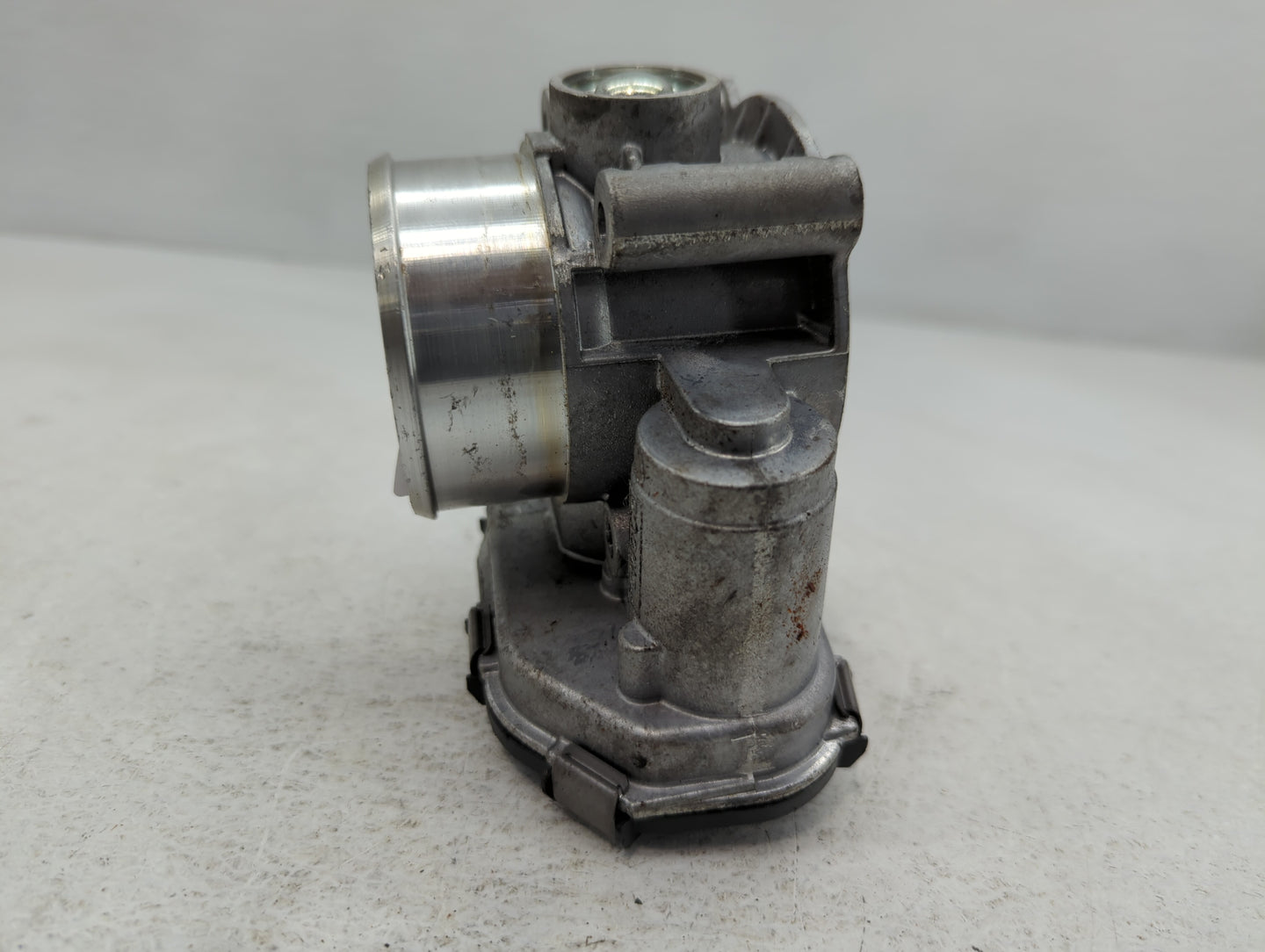 2020-2022 Ford Explorer Throttle Body P/N:JT4E 9F991 AA Fits Fits 2018 2019 2020 2021 2022 OEM Used Auto Parts - Oemusedauto
