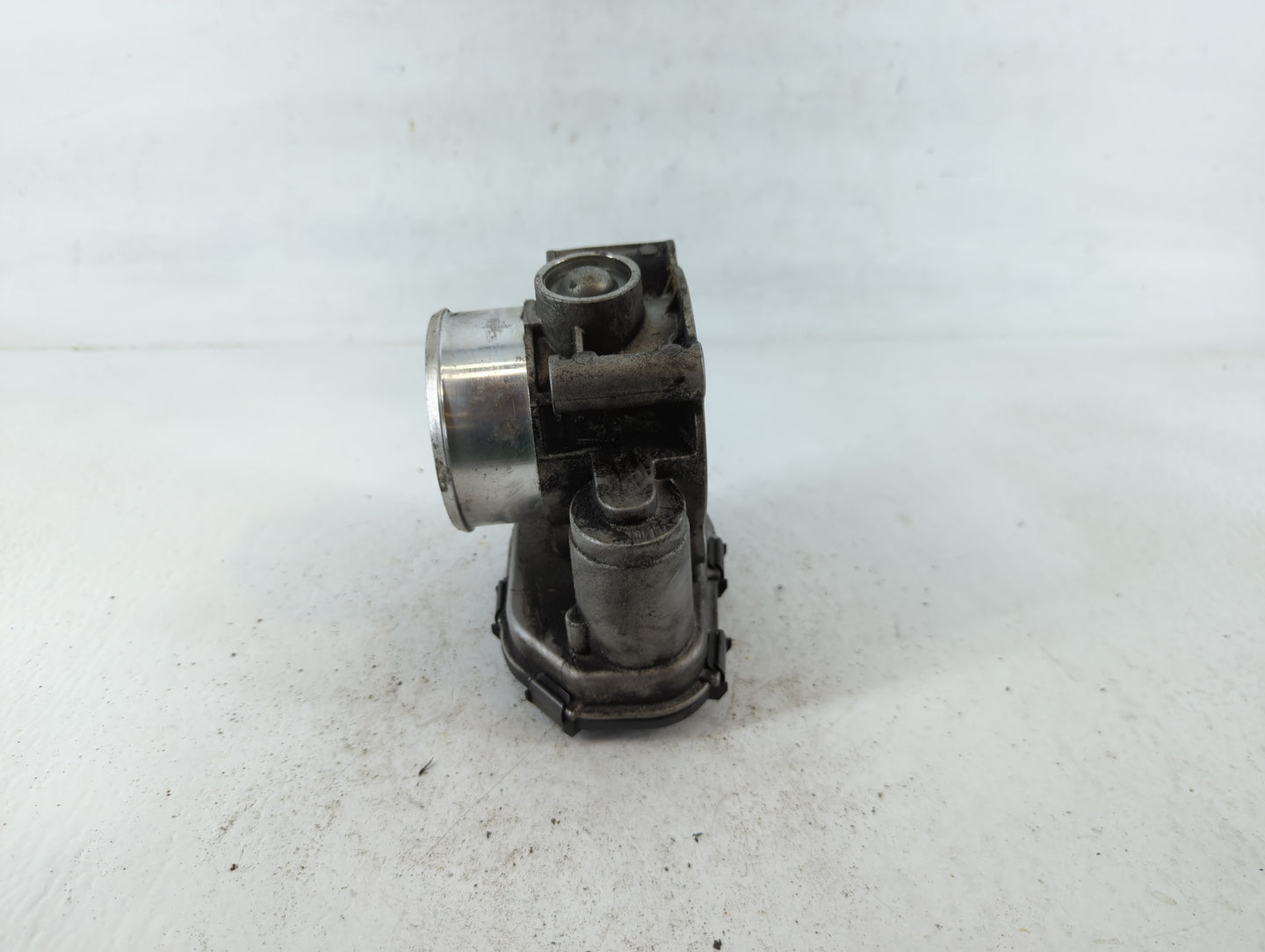 2020-2022 Ford Explorer Throttle Body P/N:JT4E 9F991 AA 19205314269 Fits Fits 2018 2019 2020 2021 2022 OEM Used Auto Parts -