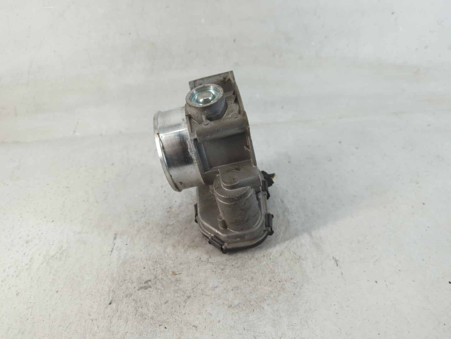 2020-2022 Ford Explorer Throttle Body P/N:HL3E 9F991 AA Fits Fits 2017 2018 2019 2020 2021 2022 OEM Used Auto Parts - Oemuse