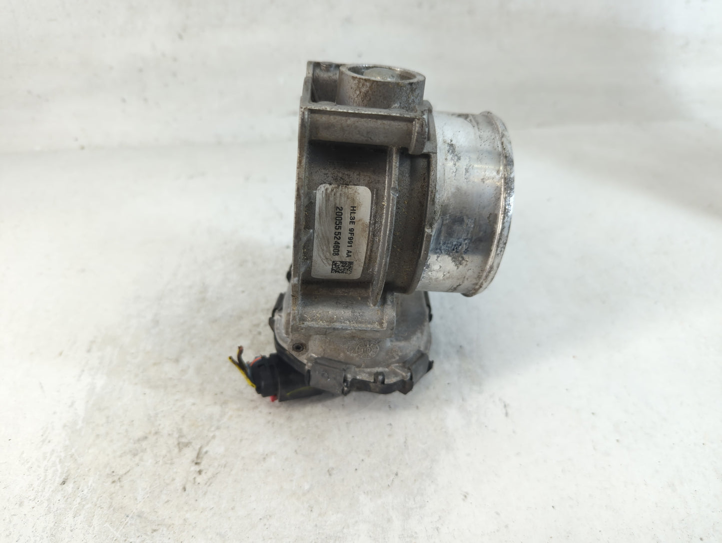 2020-2022 Ford Explorer Throttle Body P/N:20055 52 4608 HL3E 9F991 AA Fits Fits 2017 2018 2019 2020 2021 2022 OEM Used Auto 