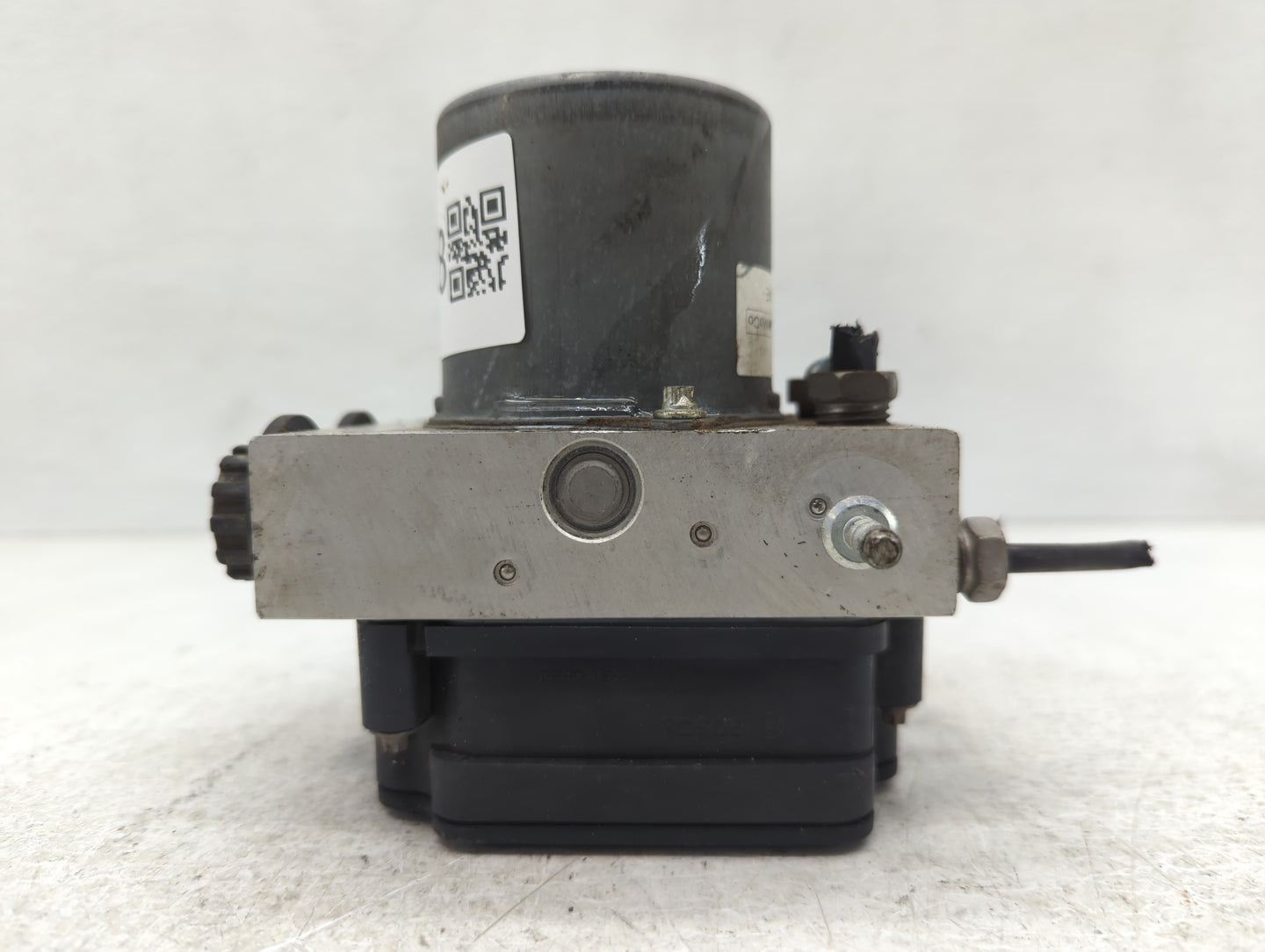 2019-2020 Ford F-150 ABS Pump Control Module Replacement P/N:KL34-2B373-AE Fits Fits 2019 2020 OEM Used Auto Parts - Oemused