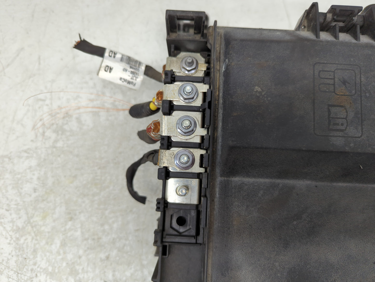 2018-2020 Ford F-150 Fusebox Fuse Box Panel Relay Module Fits Fits 2018 2019 2020 OEM Used Auto Parts - Oemusedautoparts1.co