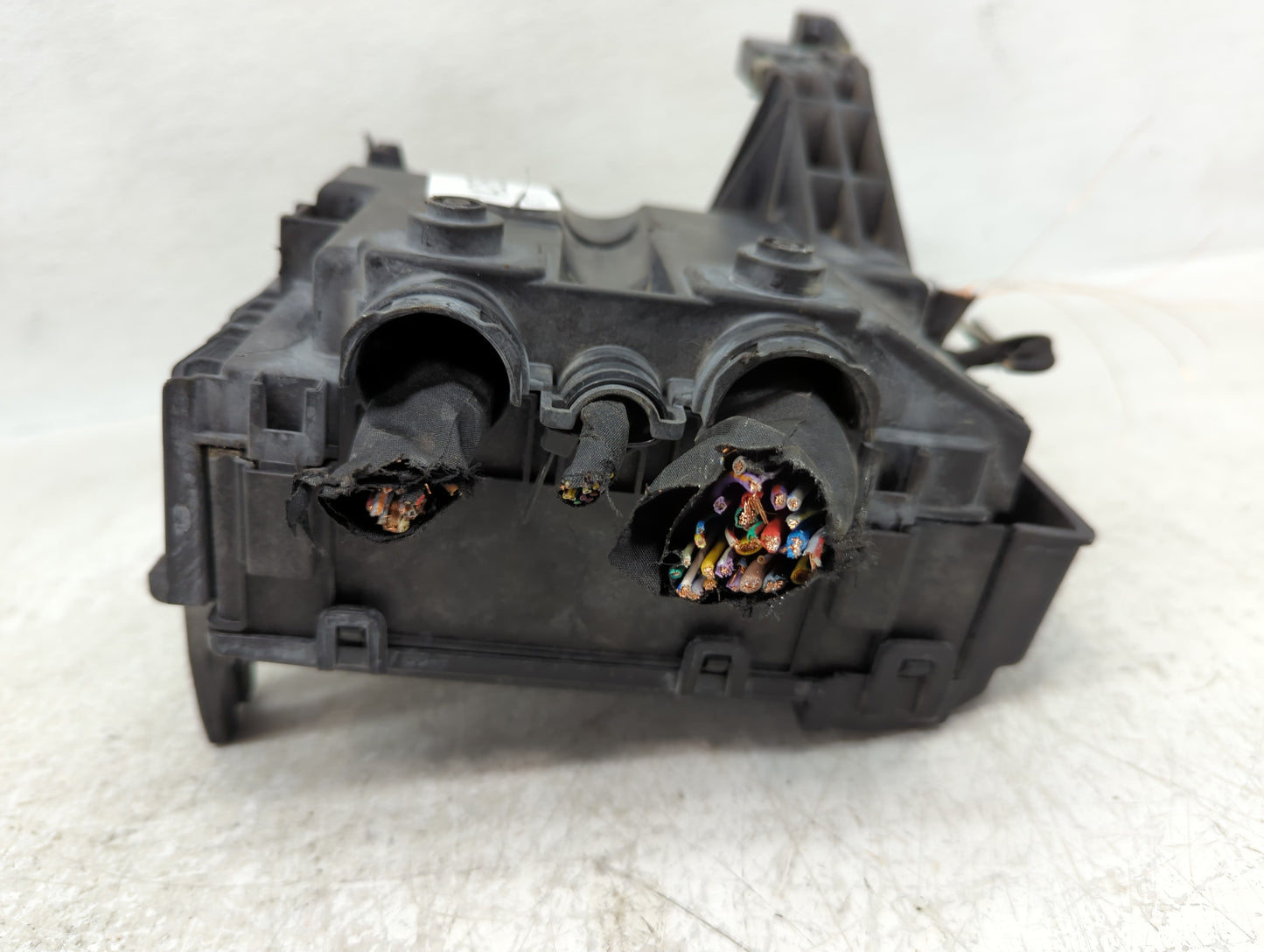 2018-2020 Ford F-150 Fusebox Fuse Box Panel Relay Module Fits Fits 2018 2019 2020 OEM Used Auto Parts - Oemusedautoparts1.co