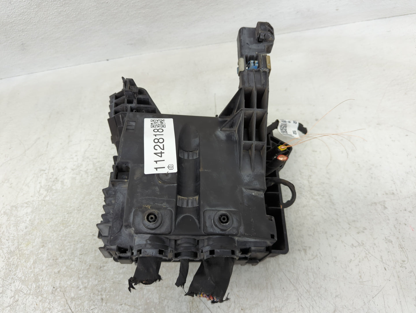 2018-2020 Ford F-150 Fusebox Fuse Box Panel Relay Module Fits Fits 2018 2019 2020 OEM Used Auto Parts - Oemusedautoparts1.co