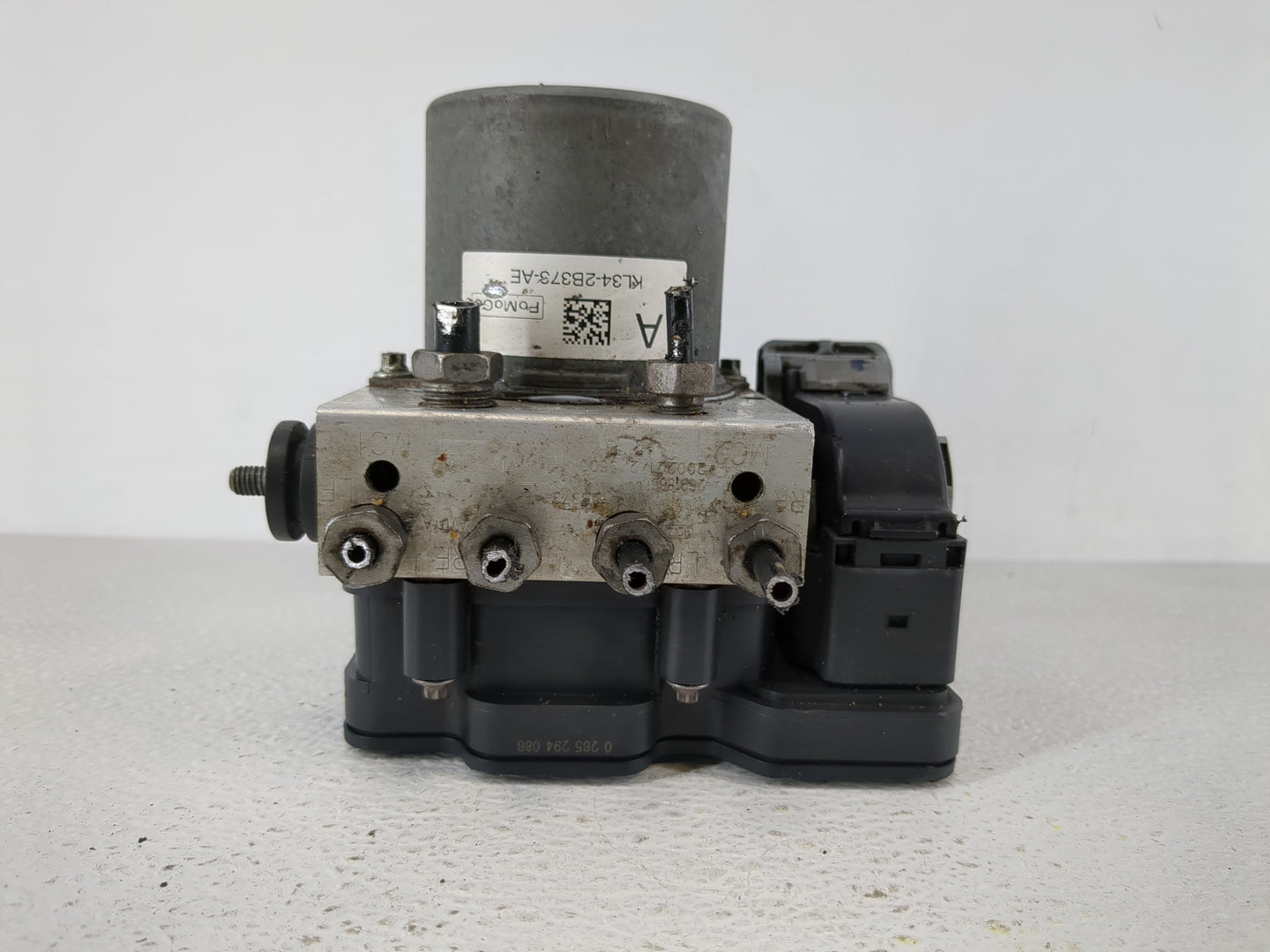 2019-2020 Ford F-150 ABS Pump Control Module Replacement P/N:KL34-2B373-AE Fits Fits 2019 2020 OEM Used Auto Parts - Oemused