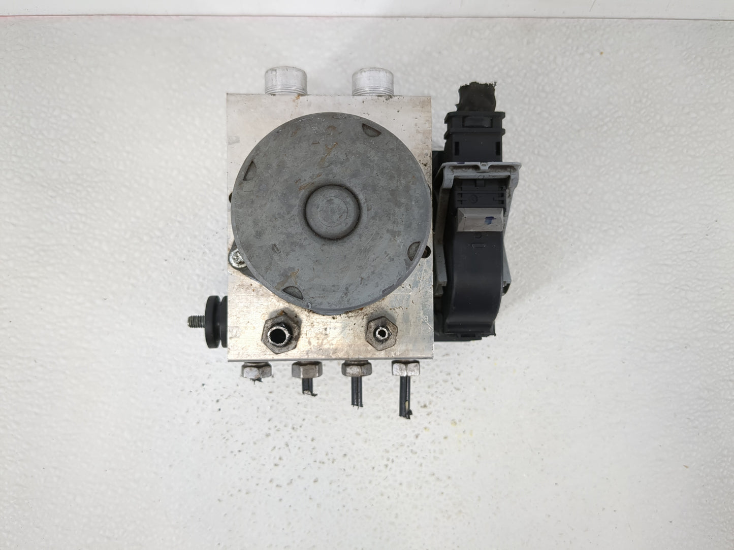 2019-2020 Ford F-150 ABS Pump Control Module Replacement P/N:KL34-2B373-AE Fits Fits 2019 2020 OEM Used Auto Parts - Oemused