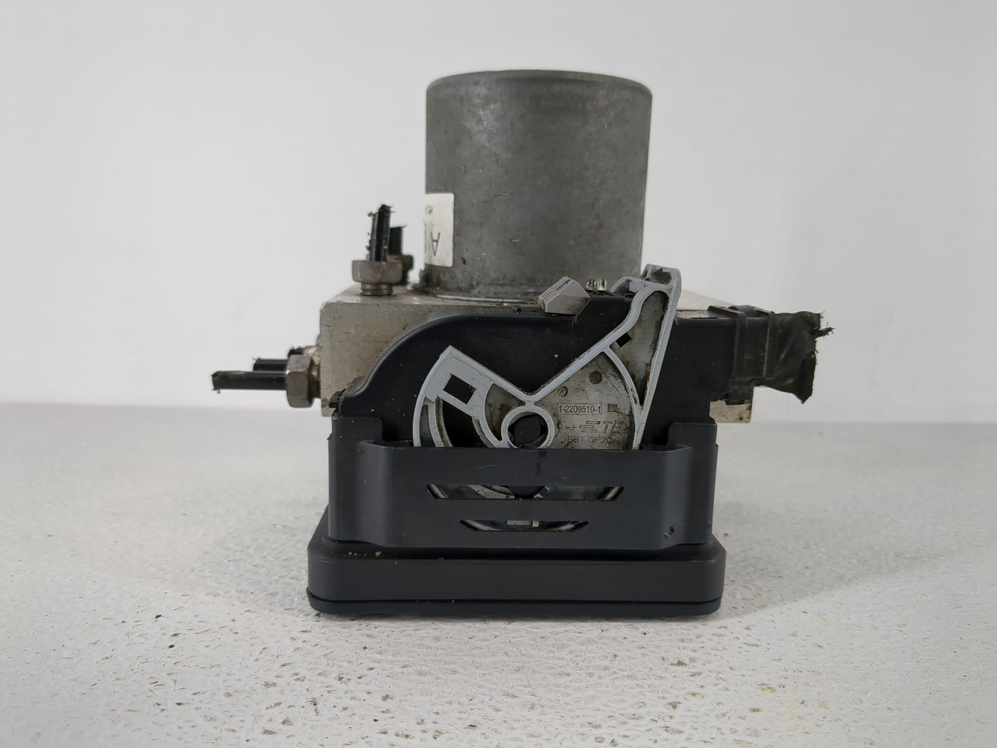 2019-2020 Ford F-150 ABS Pump Control Module Replacement P/N:KL34-2B373-AE Fits Fits 2019 2020 OEM Used Auto Parts - Oemused
