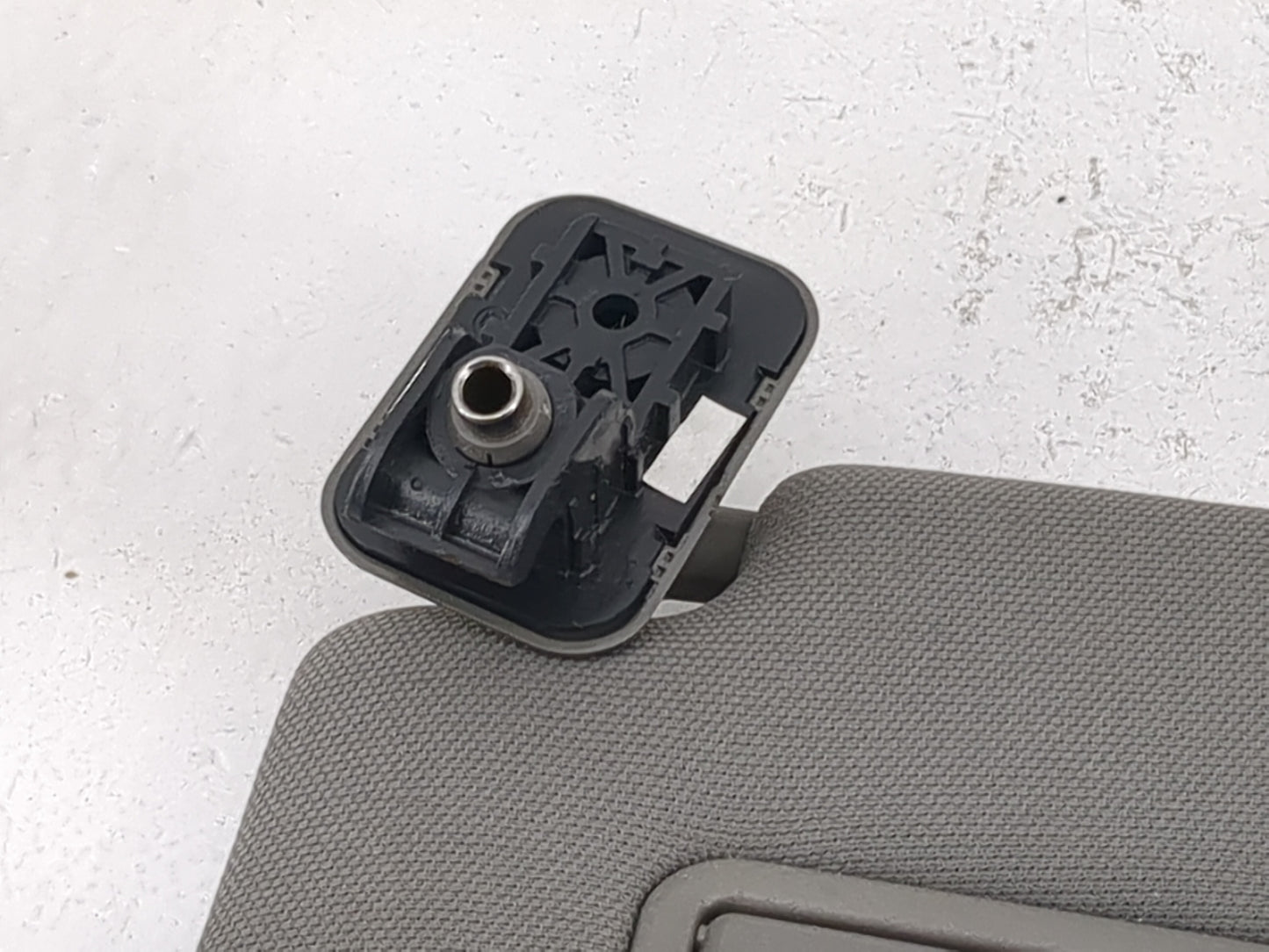 2018-2020 Ford F-150 Sun Visor Shade Replacement Driver Left Mirror Fits Fits 2018 2019 2020 OEM Used Auto Parts - Oemusedau