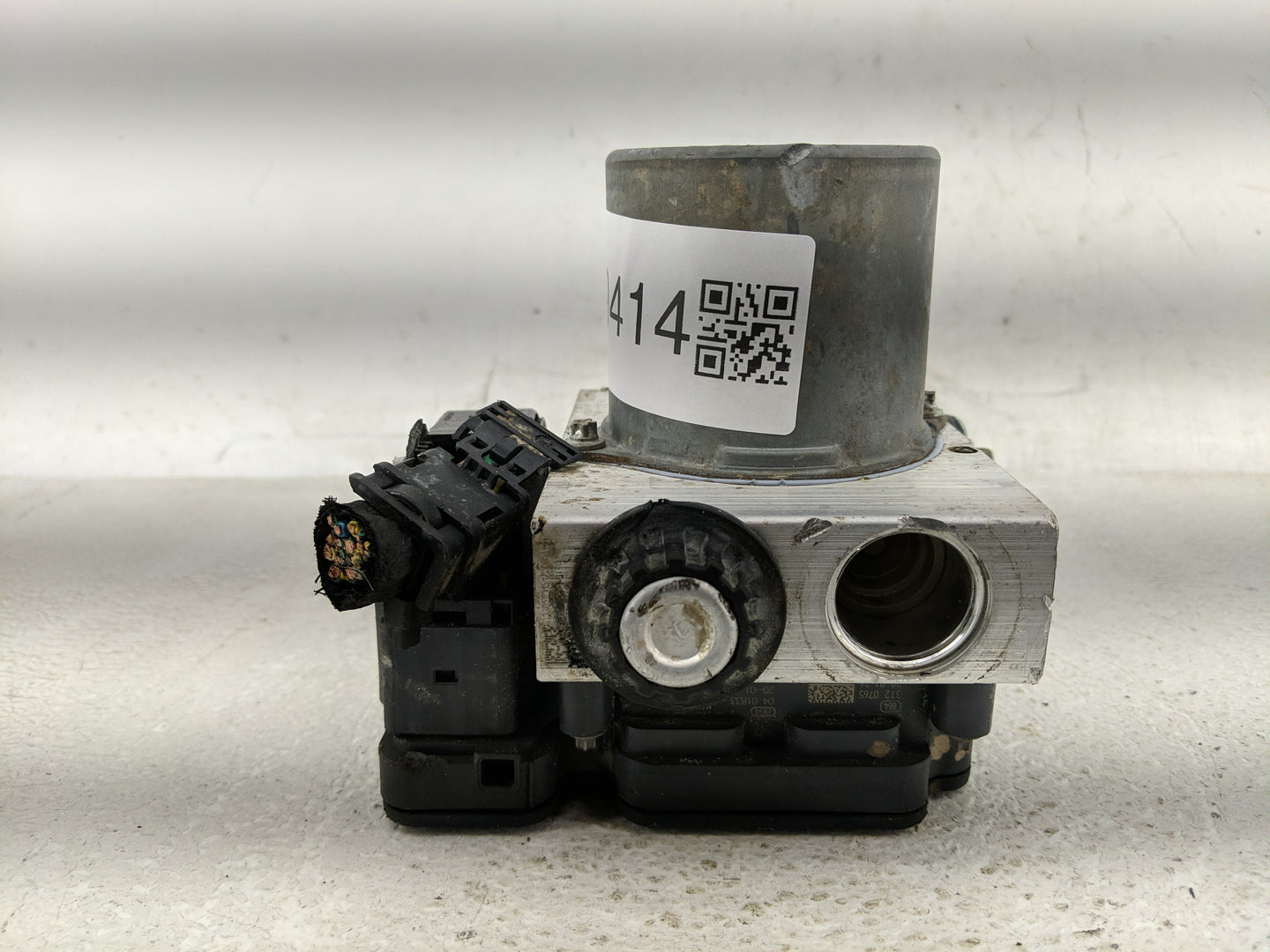 2019-2020 Ford F-150 ABS Pump Control Module Replacement P/N:KL34-2B373-AE Fits Fits 2019 2020 OEM Used Auto Parts - Oemused