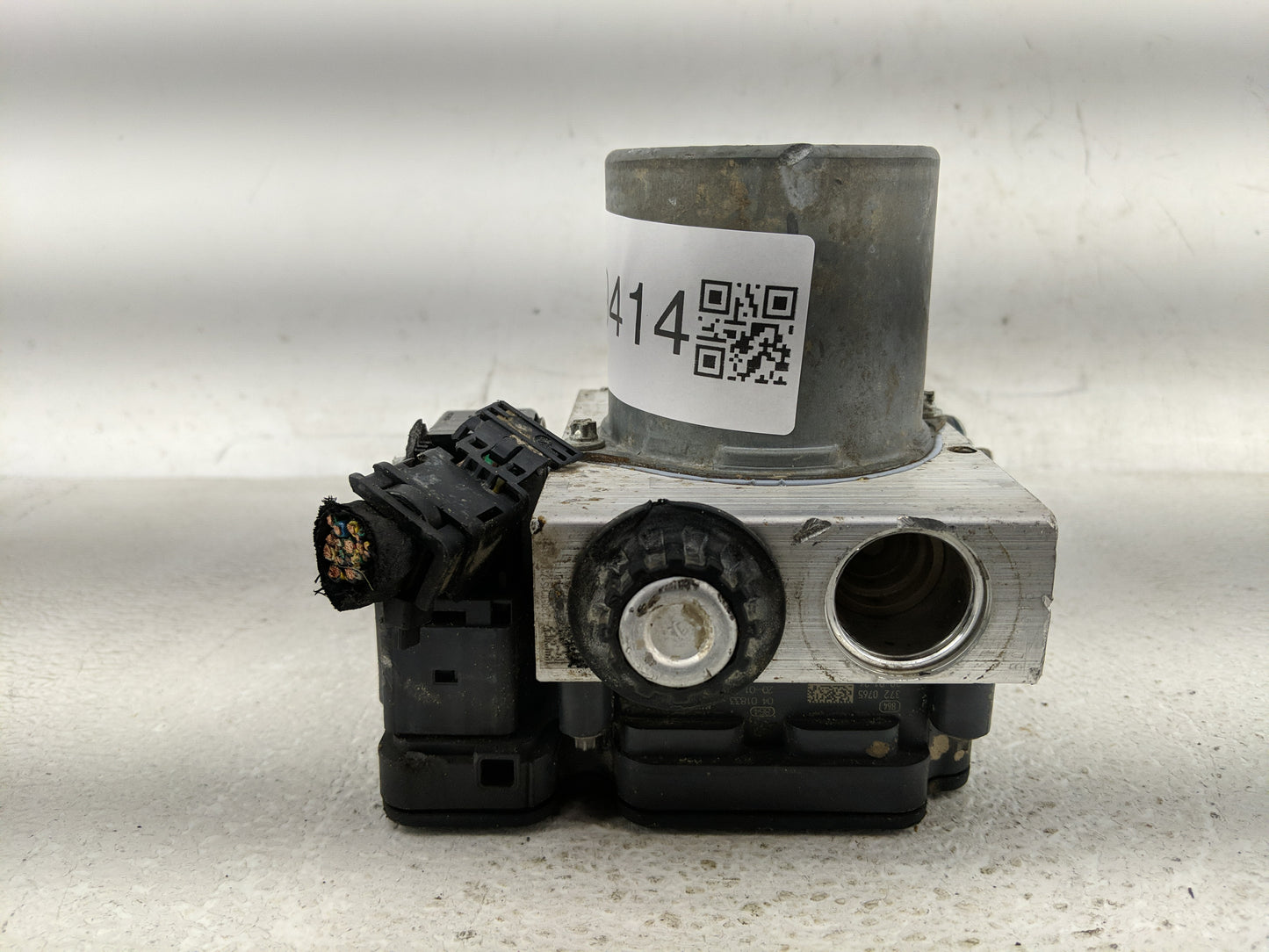 2019-2020 Ford F-150 ABS Pump Control Module Replacement P/N:KL34-2B373-AE Fits Fits 2019 2020 OEM Used Auto Parts - Oemused