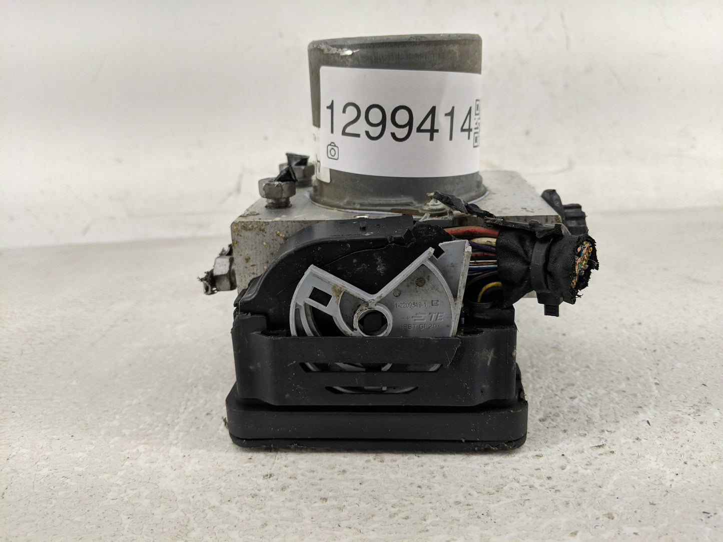 2019-2020 Ford F-150 ABS Pump Control Module Replacement P/N:KL34-2B373-AE Fits Fits 2019 2020 OEM Used Auto Parts - Oemused