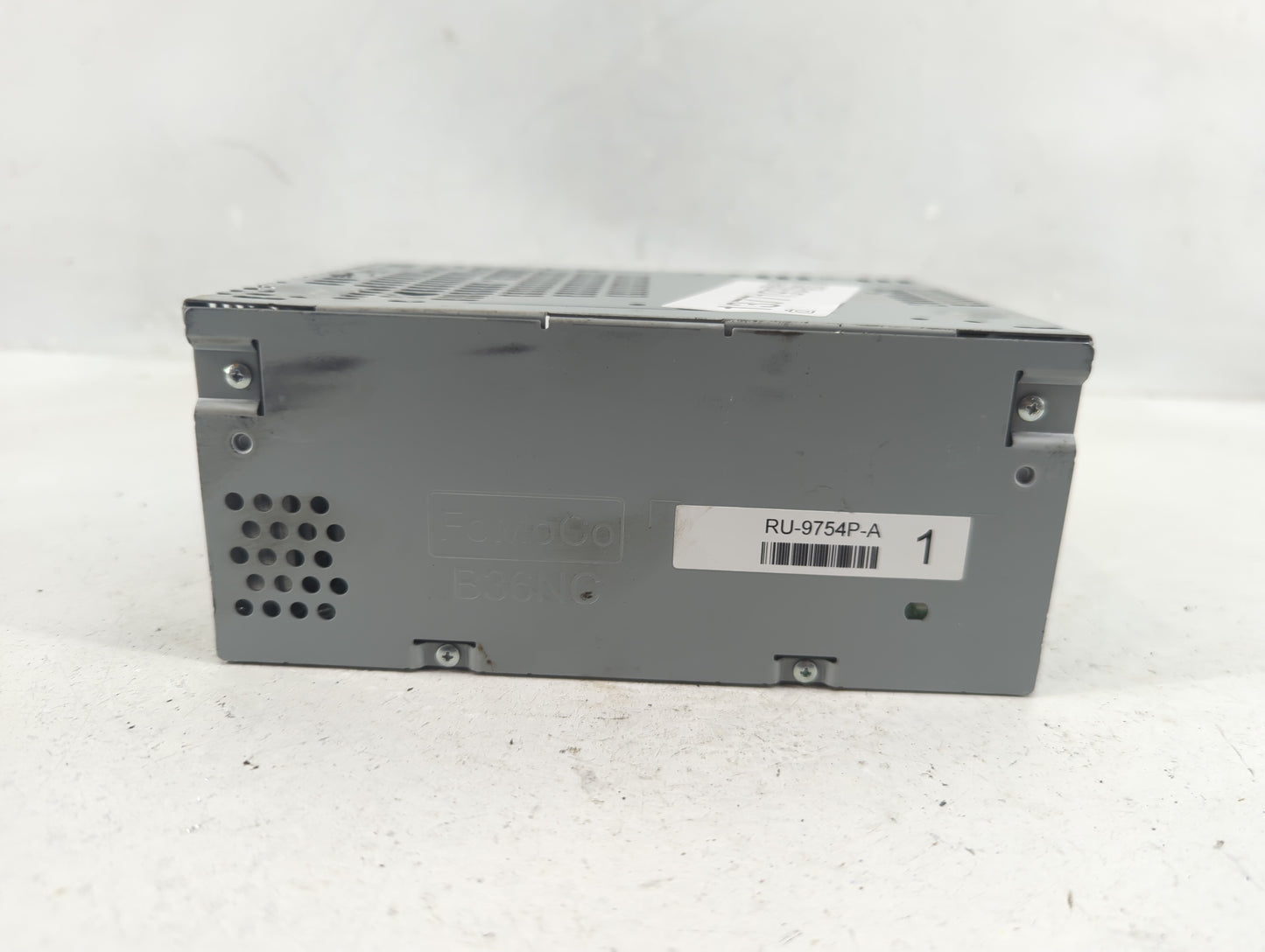 2019-2020 Ford F-150 Radio AM FM Cd Player Receiver Replacement P/N:KL3T-18D832-AG Fits Fits 2019 2020 OEM Used Auto Parts -