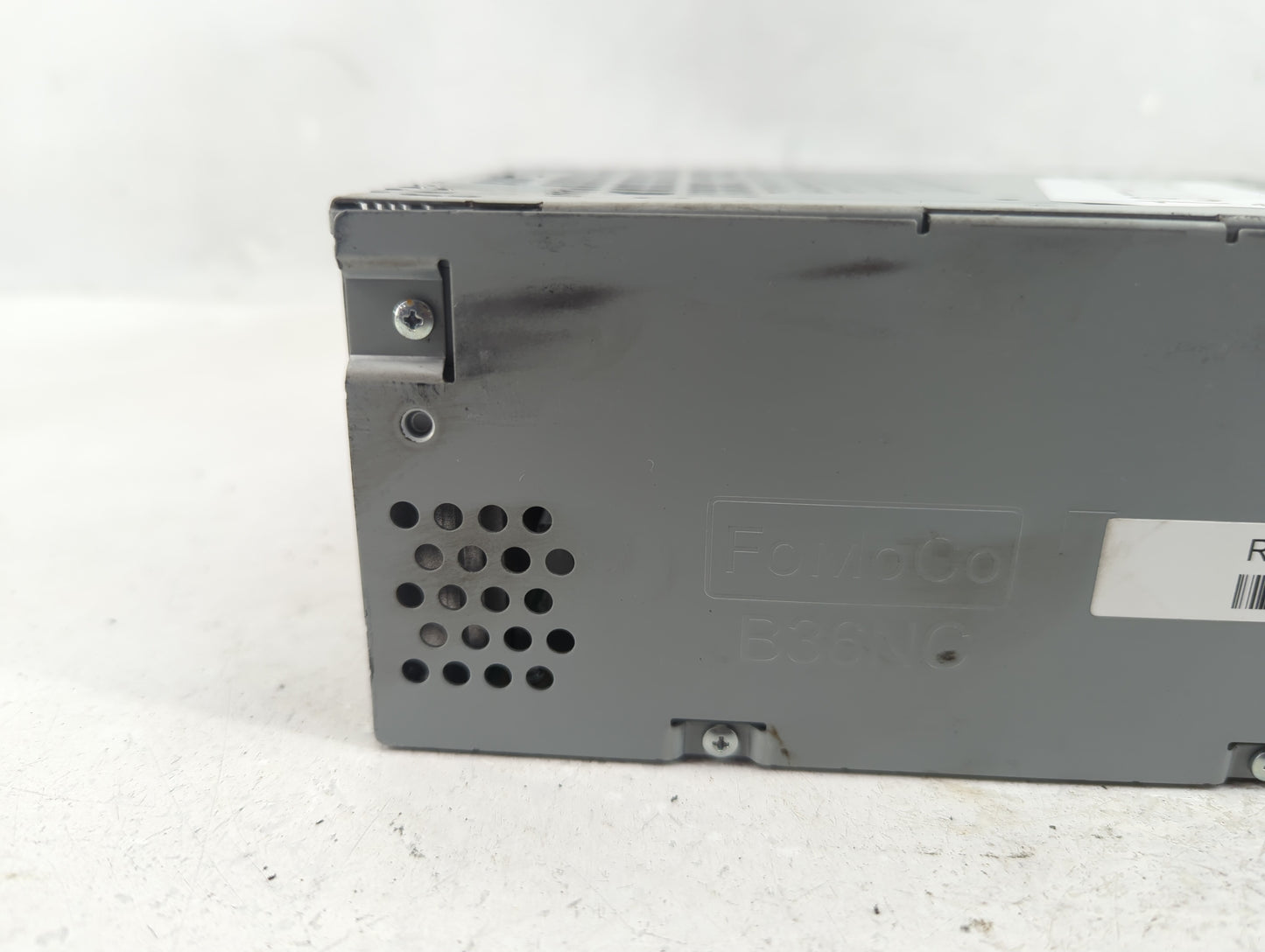 2019-2020 Ford F-150 Radio AM FM Cd Player Receiver Replacement P/N:KL3T-18D832-AG Fits Fits 2019 2020 OEM Used Auto Parts -