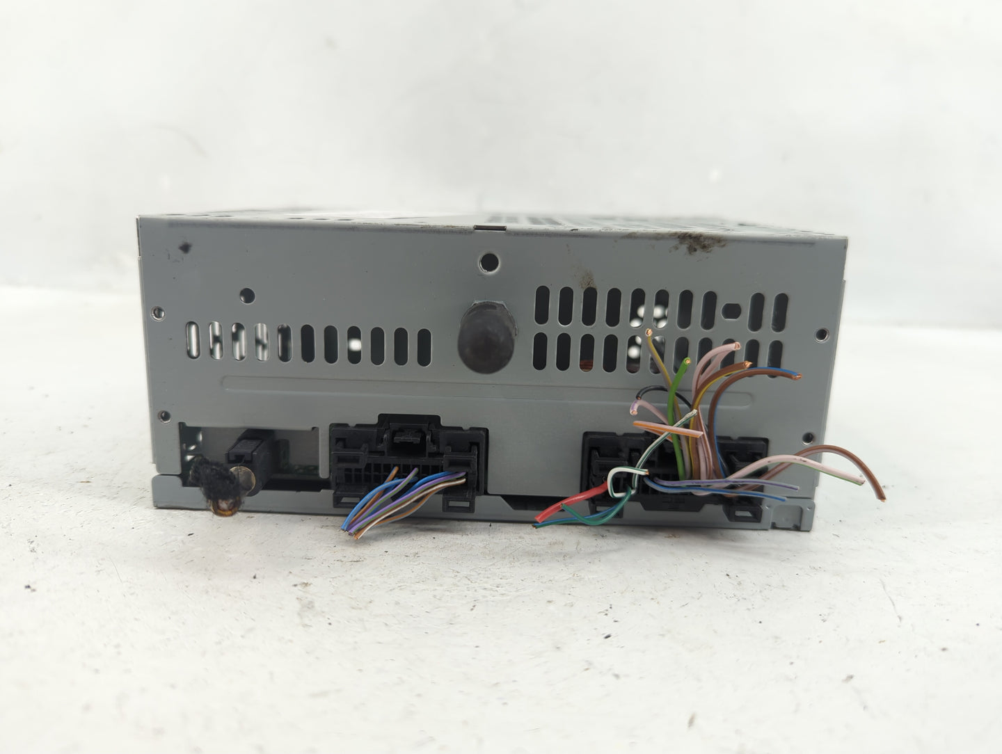 2019-2020 Ford F-150 Radio AM FM Cd Player Receiver Replacement P/N:KL3T-18D832-AG Fits Fits 2019 2020 OEM Used Auto Parts -