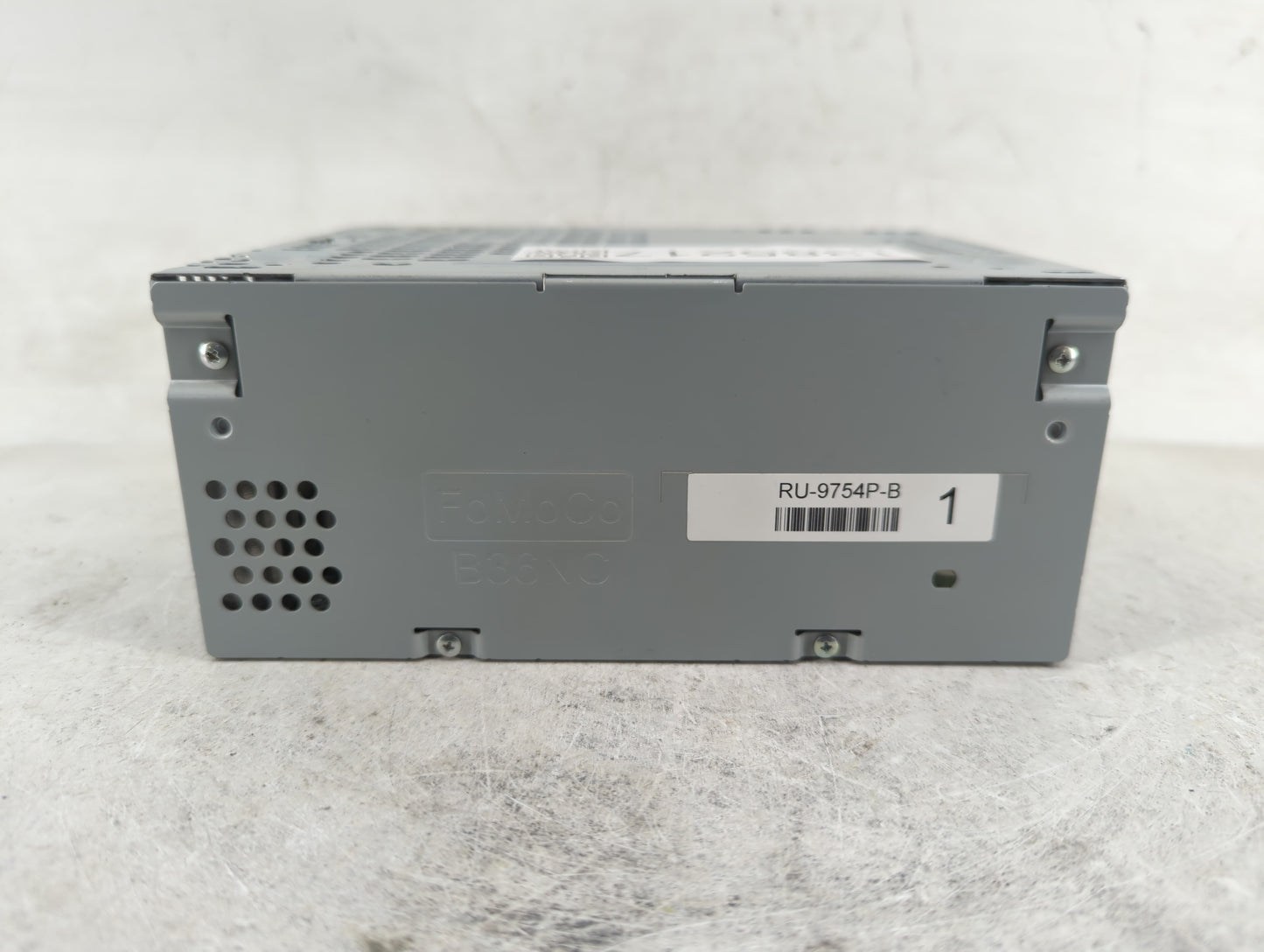 2019-2020 Ford F-150 Radio AM FM Cd Player Receiver Replacement P/N:KL3T-18D832-AH Fits Fits 2019 2020 OEM Used Auto Parts -