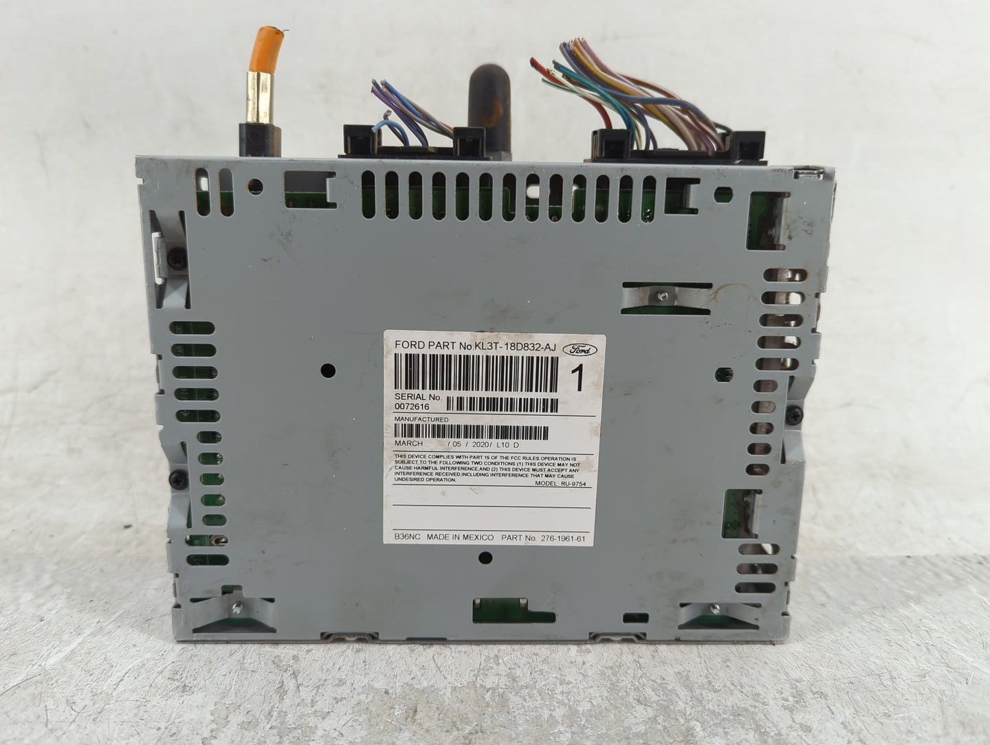 2019-2020 Ford F-150 Radio AM FM Cd Player Receiver Replacement P/N:KL3T-18D832-AJ Fits Fits 2019 2020 OEM Used Auto Parts -