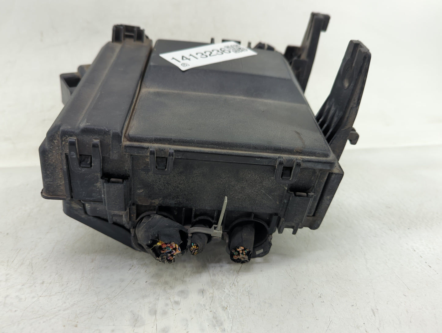 2018-2020 Ford F-150 Fusebox Fuse Box Panel Relay Module Fits Fits 2018 2019 2020 OEM Used Auto Parts - Oemusedautoparts1.co