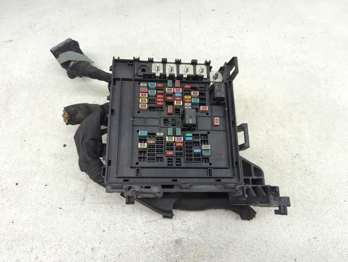 2018-2020 Ford F-150 Fusebox Fuse Box Panel Relay Module P/N:JU5T-14A003-EA Fits Fits 2018 2019 2020 OEM Used Auto Parts - O