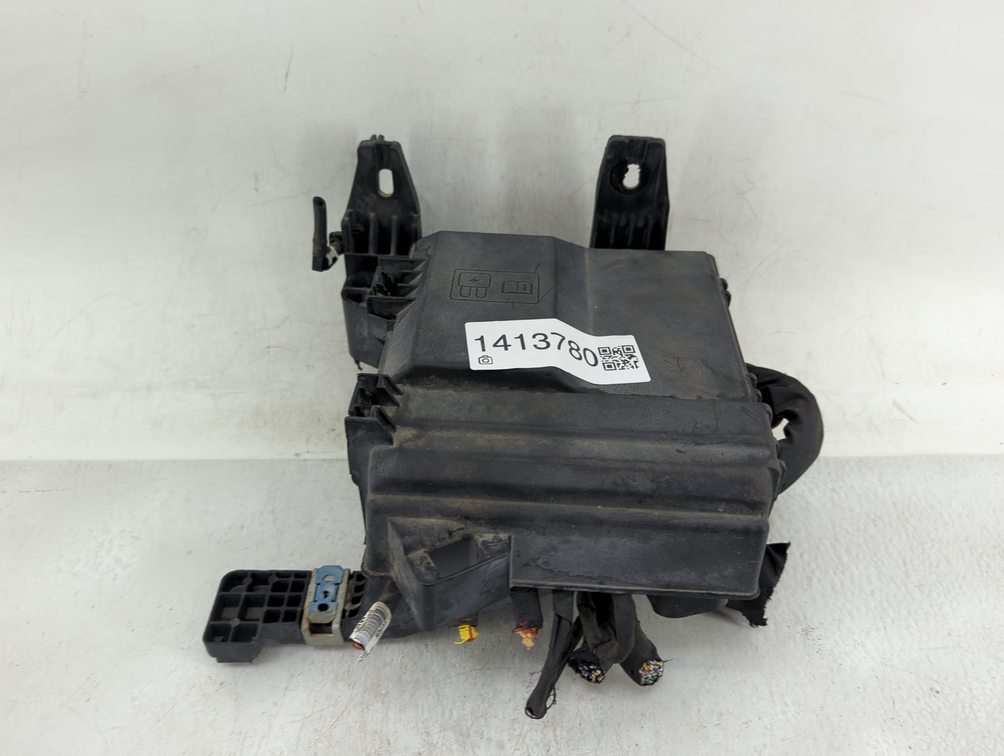2018-2020 Ford F-150 Fusebox Fuse Box Panel Relay Module Fits Fits 2018 2019 2020 OEM Used Auto Parts - Oemusedautoparts1.co