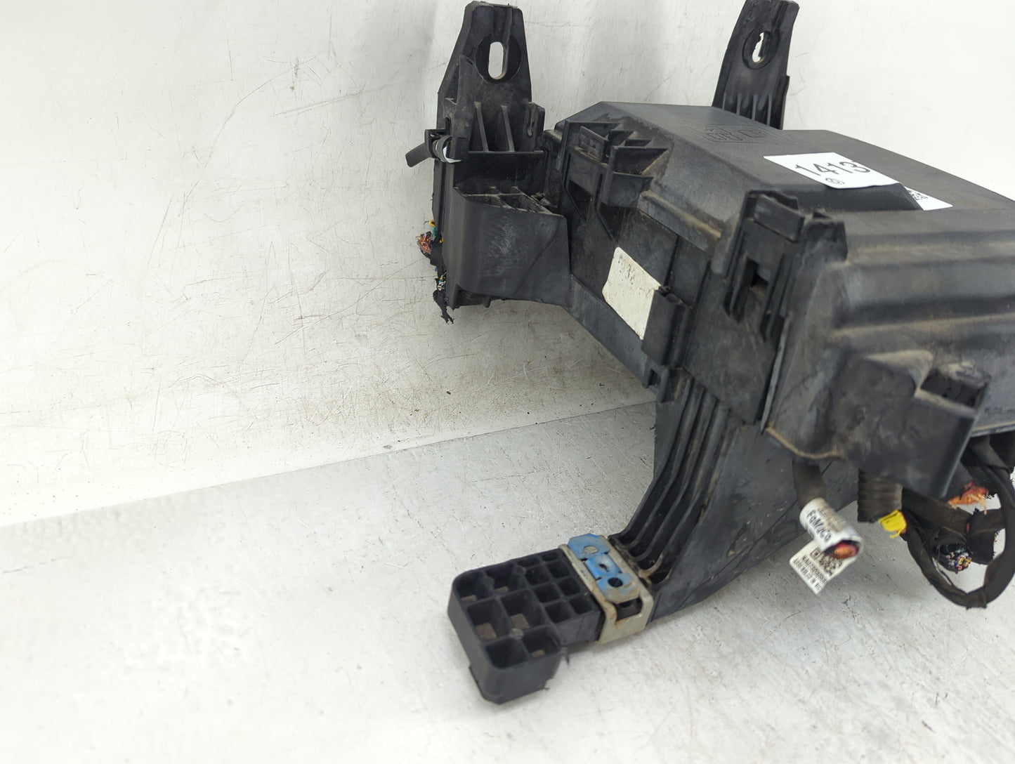 2018-2020 Ford F-150 Fusebox Fuse Box Panel Relay Module Fits Fits 2018 2019 2020 OEM Used Auto Parts - Oemusedautoparts1.co