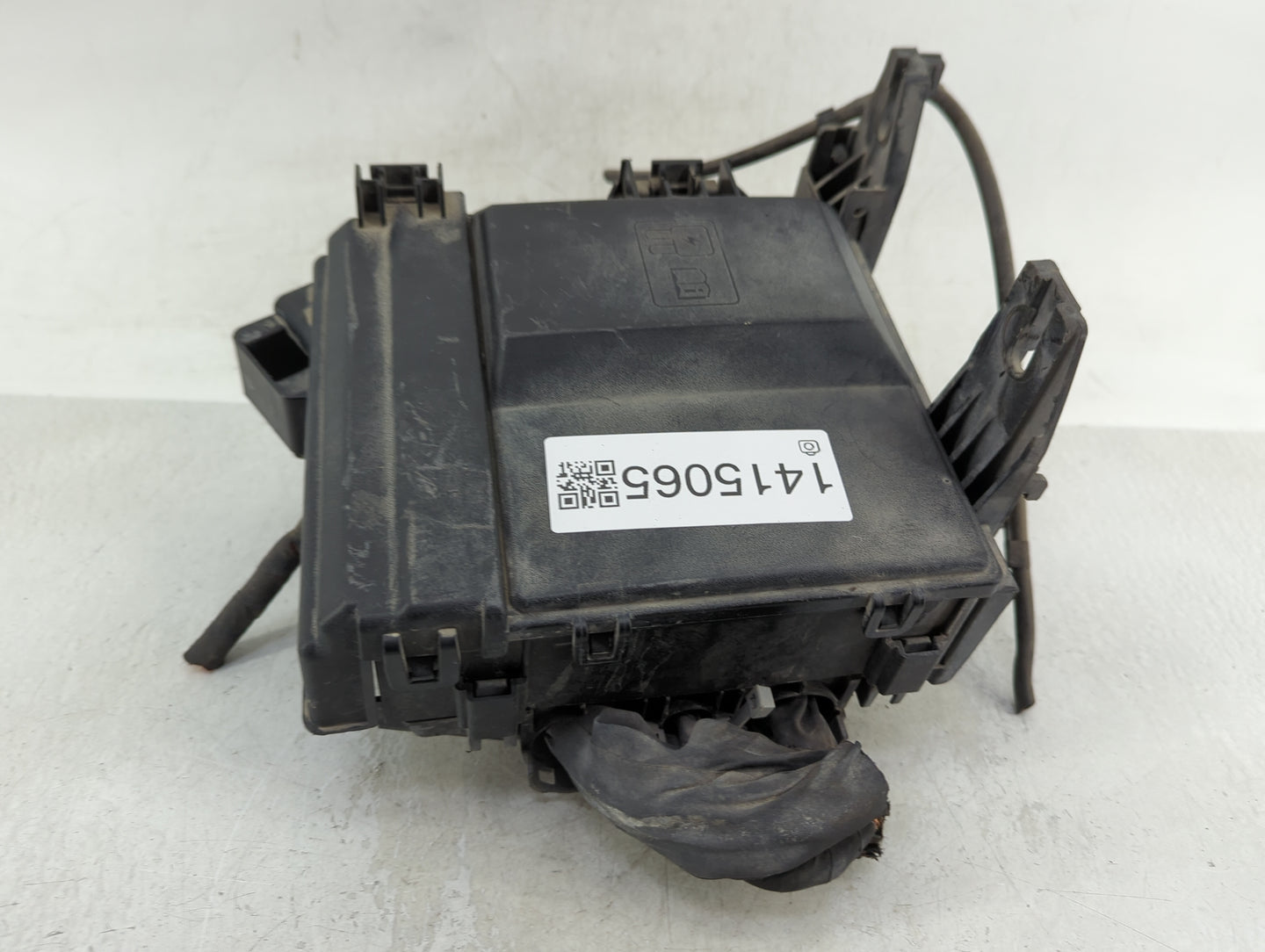 2018-2020 Ford F-150 Fusebox Fuse Box Panel Relay Module Fits Fits 2018 2019 2020 OEM Used Auto Parts - Oemusedautoparts1.co