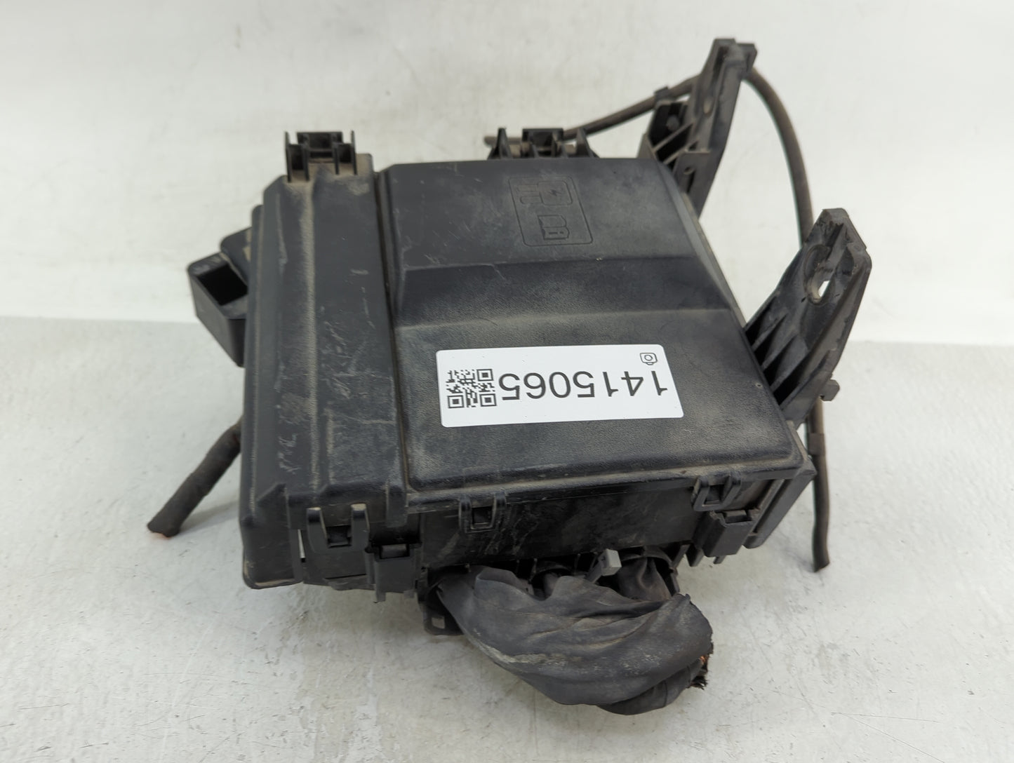 2018-2020 Ford F-150 Fusebox Fuse Box Panel Relay Module Fits Fits 2018 2019 2020 OEM Used Auto Parts - Oemusedautoparts1.co