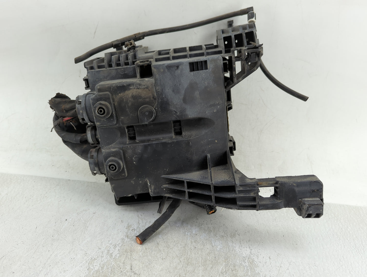 2018-2020 Ford F-150 Fusebox Fuse Box Panel Relay Module Fits Fits 2018 2019 2020 OEM Used Auto Parts - Oemusedautoparts1.co