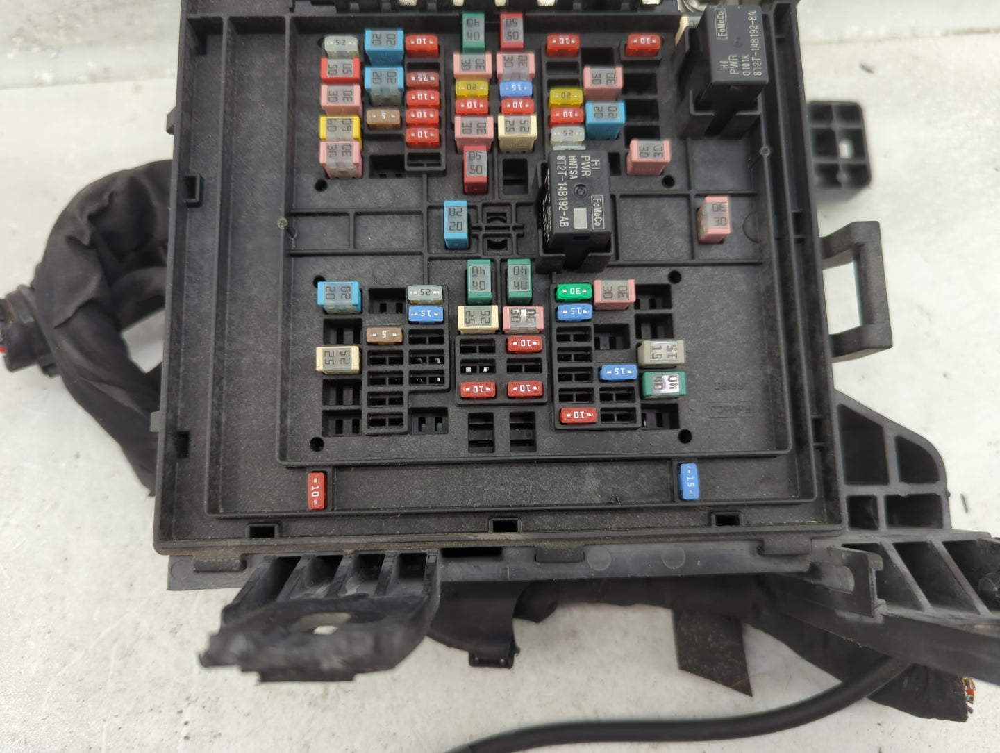 2018-2020 Ford F-150 Fusebox Fuse Box Panel Relay Module P/N:JU5T-14A003-EA Fits Fits 2018 2019 2020 OEM Used Auto Parts - O