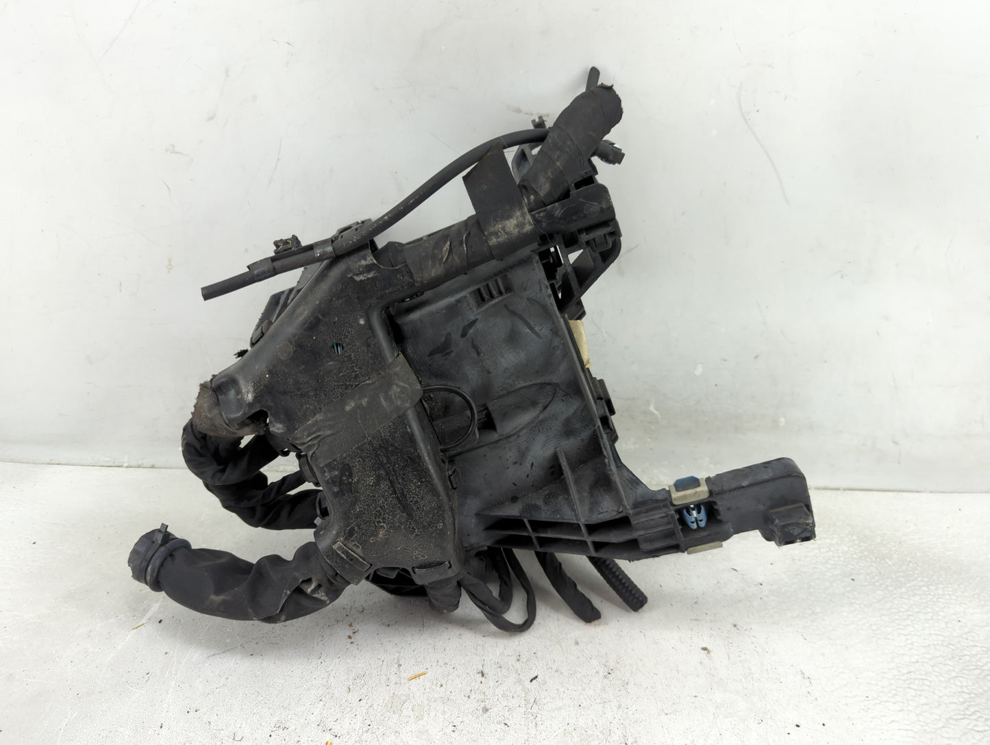 2018-2020 Ford F-150 Fusebox Fuse Box Panel Relay Module P/N:JU5T-14A003-EA Fits Fits 2018 2019 2020 OEM Used Auto Parts - O