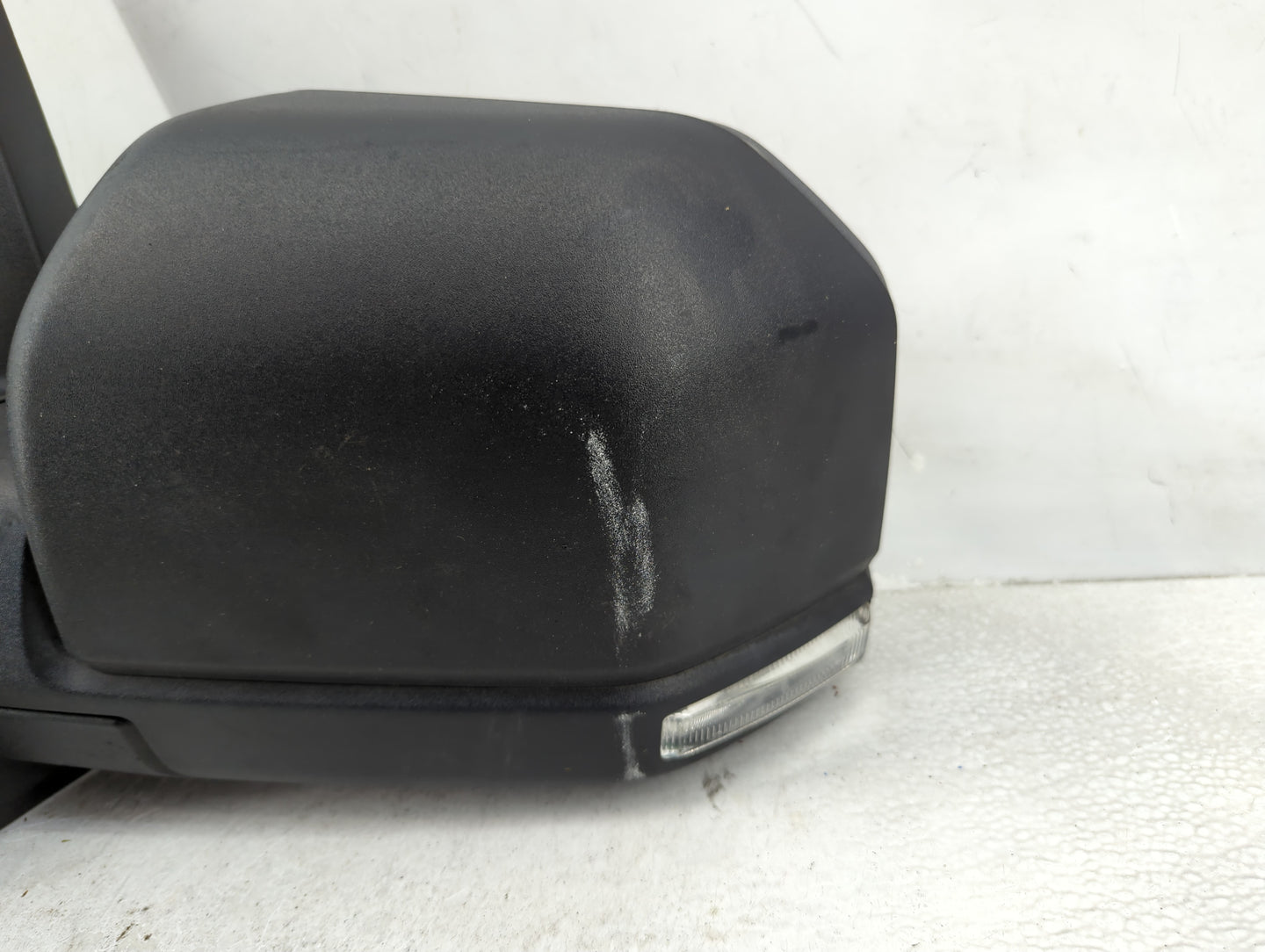 2015-2020 Ford F-150 Driver Side View Mirror - Left Door Mirror OEM Used - Oemusedautoparts1.com