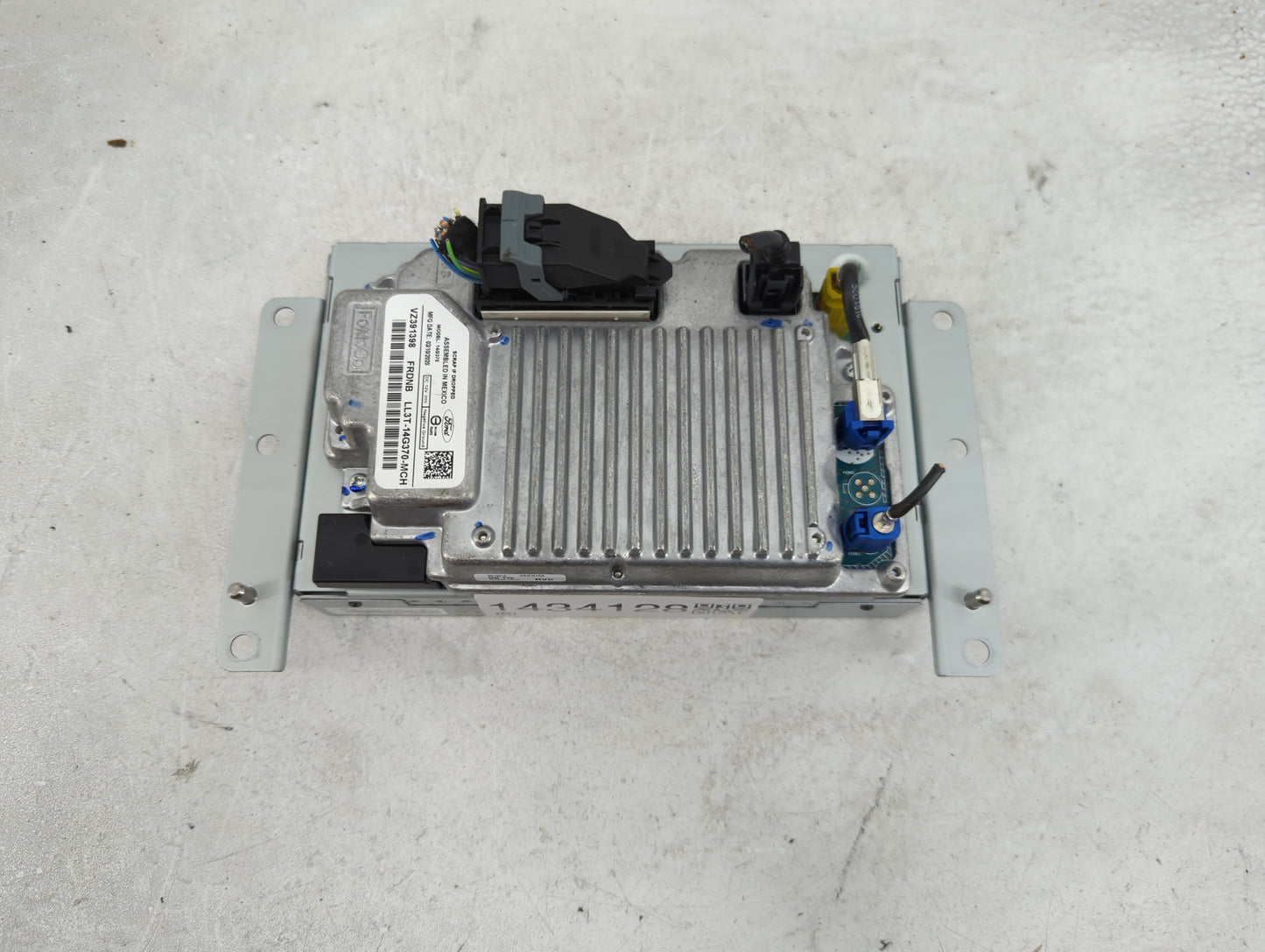 2019-2020 Ford F-150 Information Display Screen Black - Oemusedautoparts1.com