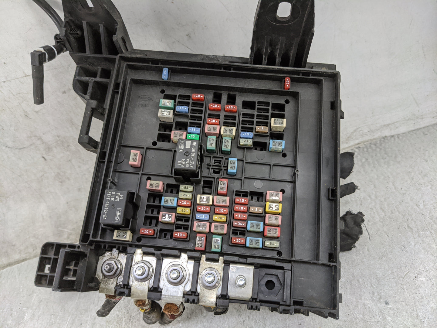 2018-2020 Ford F-150 Fusebox Fuse Box Panel Relay Module P/N:JU5T-14A003-EA 8127-14B192-AB Fits Fits 2018 2019 2020 OEM Used