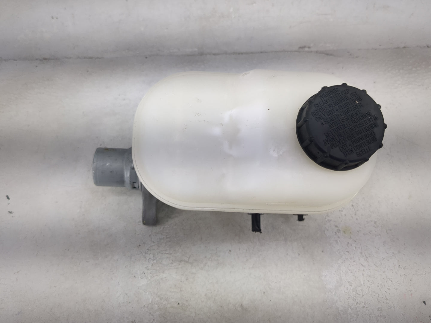 2018-2020 Ford F-150 Brake Master Cylinder 1491050 - Oemusedautoparts1.com