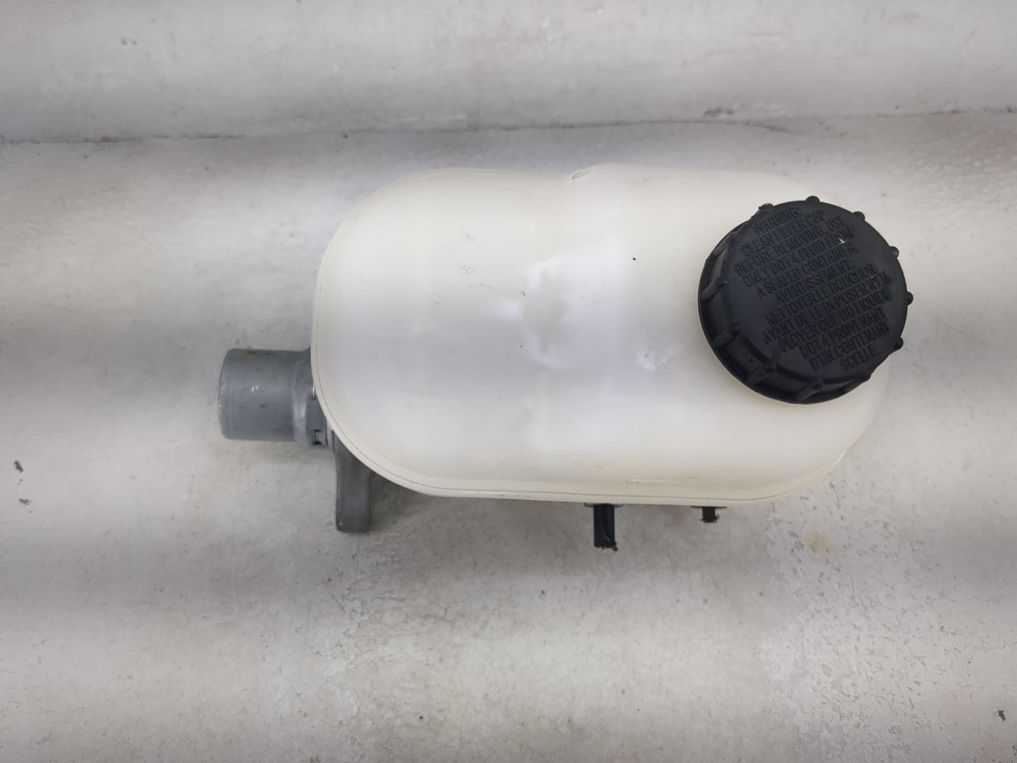 2018-2020 Ford F-150 Brake Master Cylinder 1491050 - Oemusedautoparts1.com