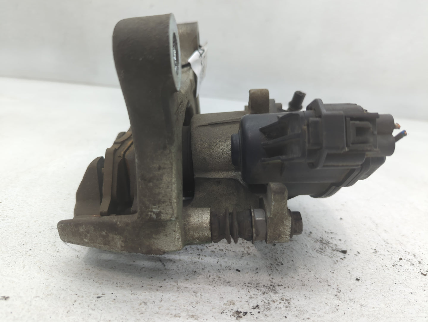 2017-2020 Ford F-150 Front Driver Left Brake Caliper - Oemusedautoparts1.com